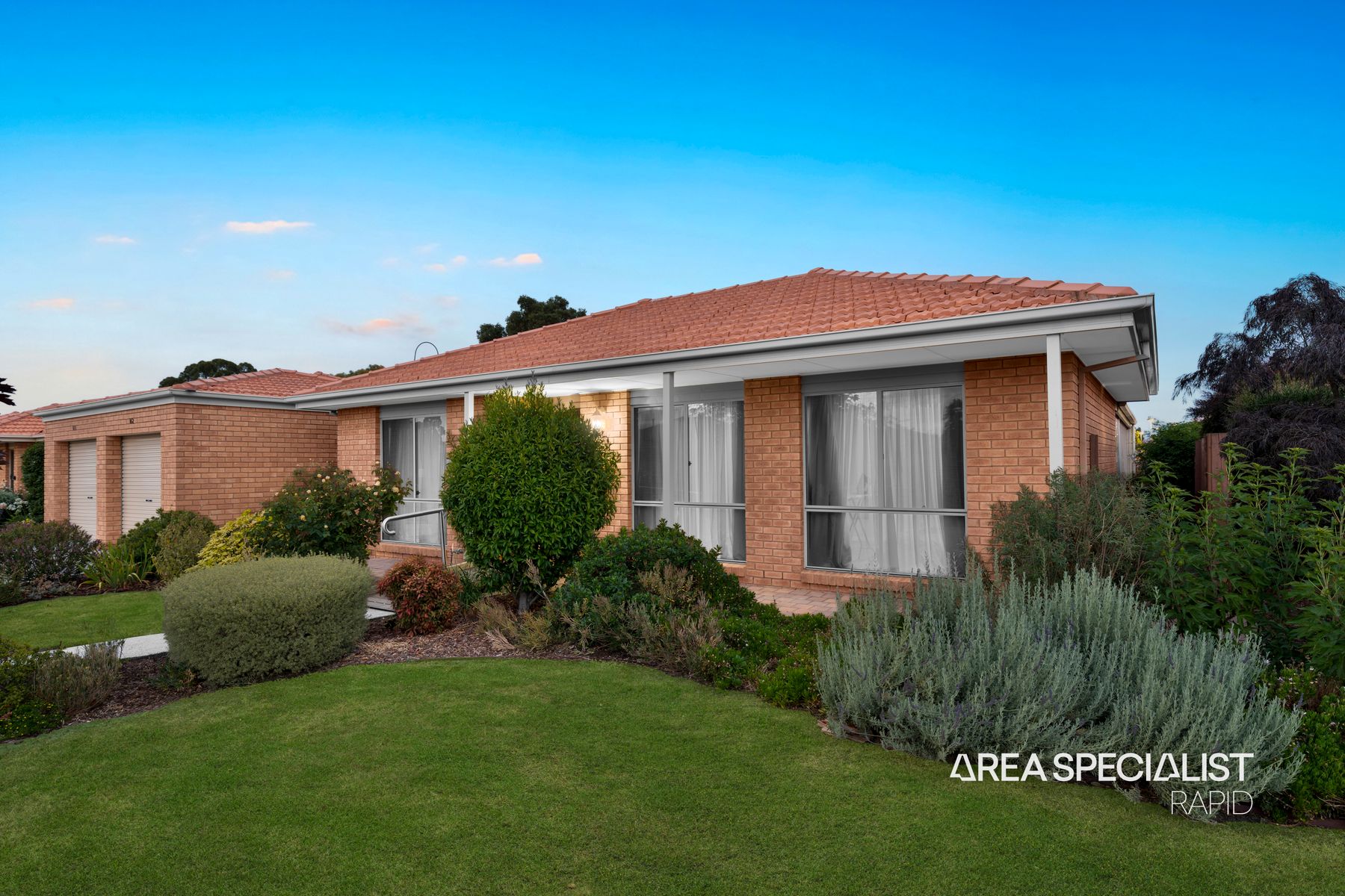 162/2 Rochester Parade, Cranbourne East, Cranbourne East - Thumbnail 2