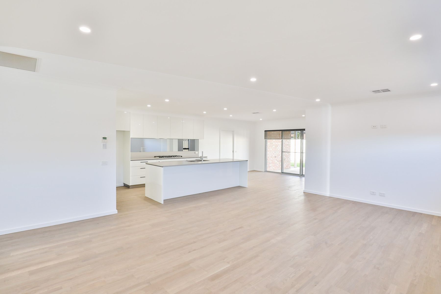 16 Midtown Drive, Mildura - Thumbnail 8