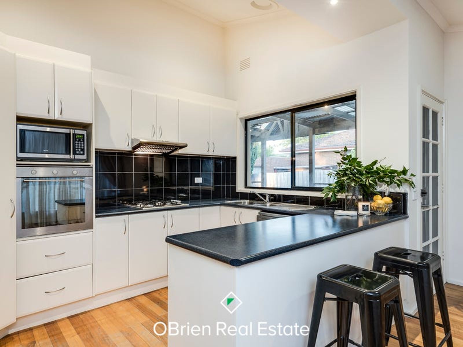 91 James Cook Drive, Endeavour Hills, VIC 3802, Endeavour Hills - Thumbnail 3