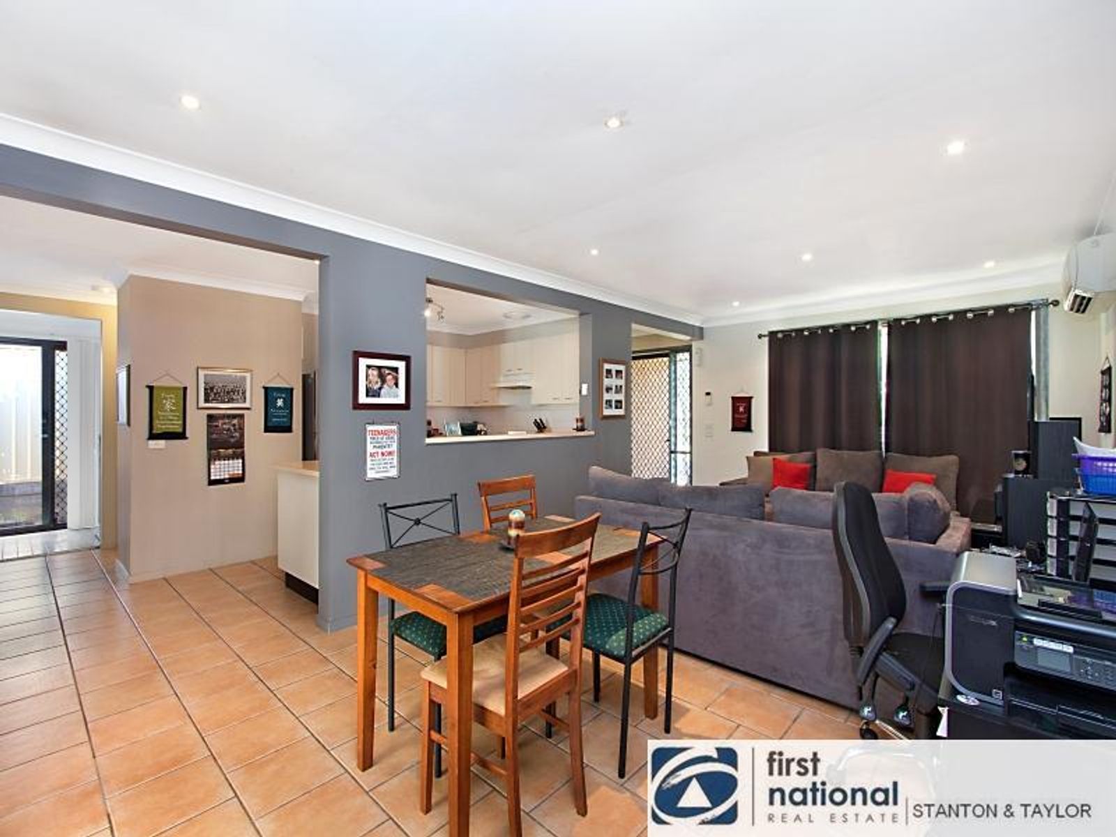 9 Hillside Circuit, Cranebrook - Thumbnail 7