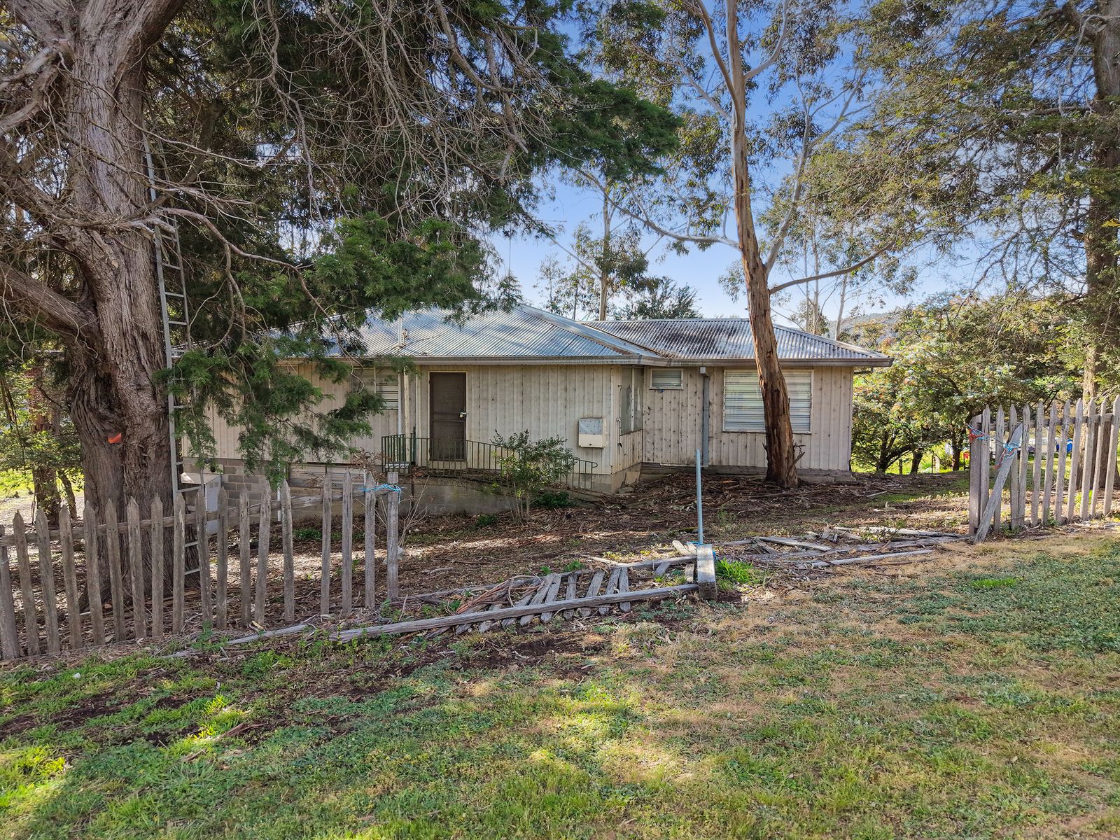 22 Napoleon Street, Greendale VIC 3341, Greendale - Thumbnail 3