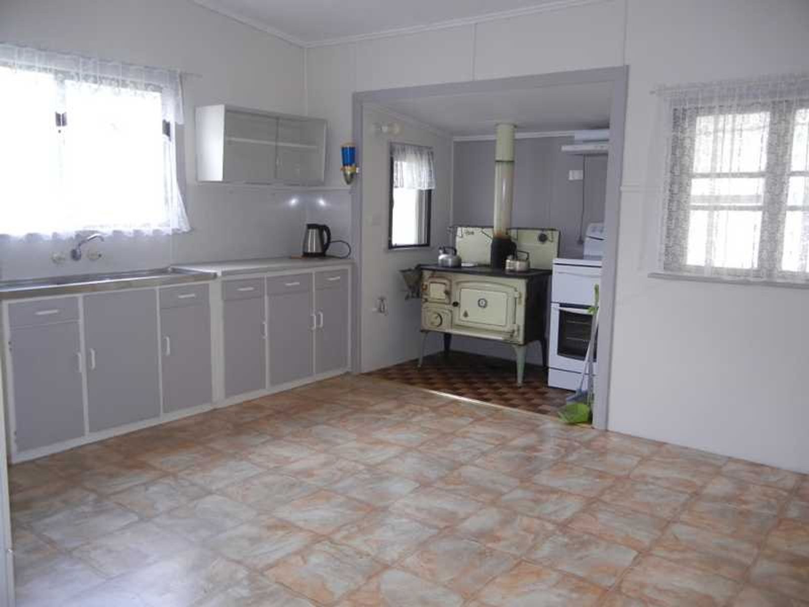 16 Oleander Street, Killarney, QLD 4373, Killarney - Thumbnail 5