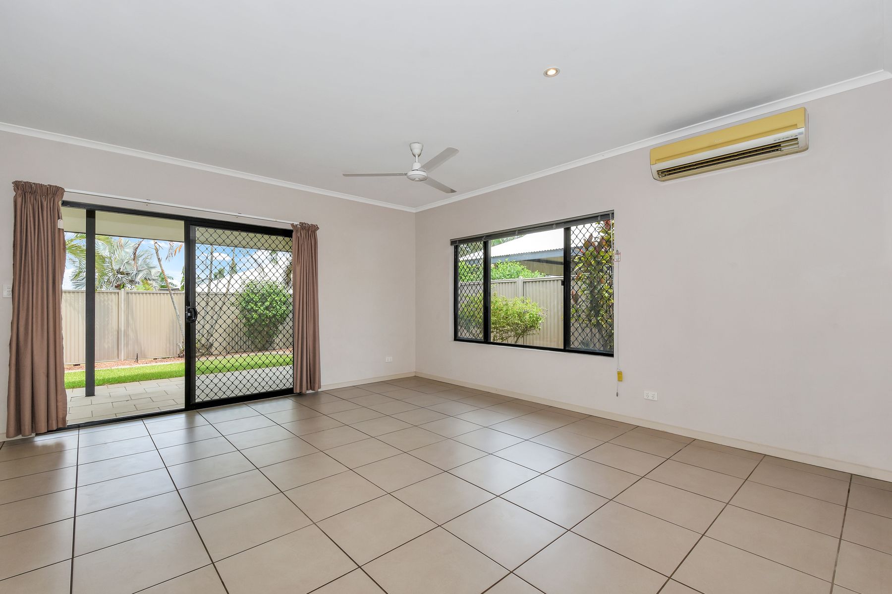 2/11 Bryden Street, Rosebery NT 0832, Rosebery - Thumbnail 7