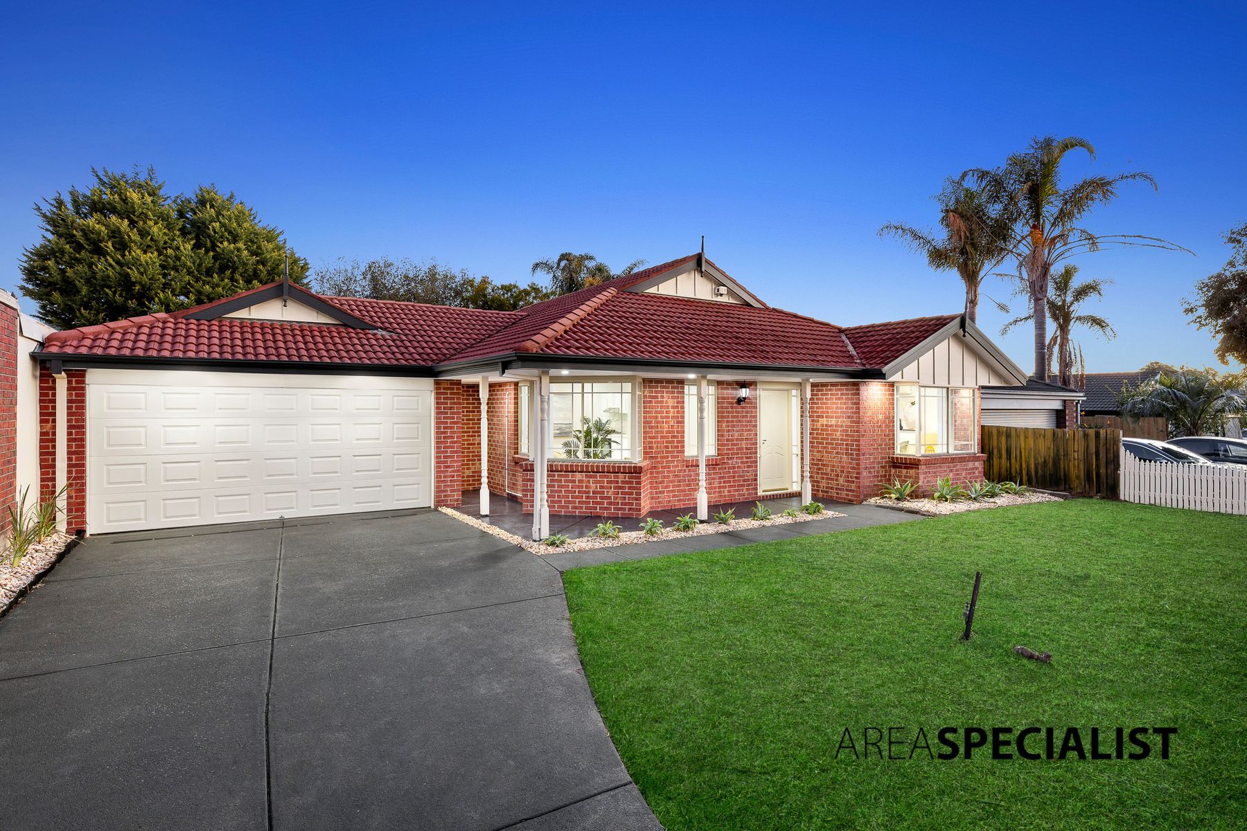 11 Forbes Avenue, Lynbrook, VIC 3975, Lynbrook - Thumbnail 2