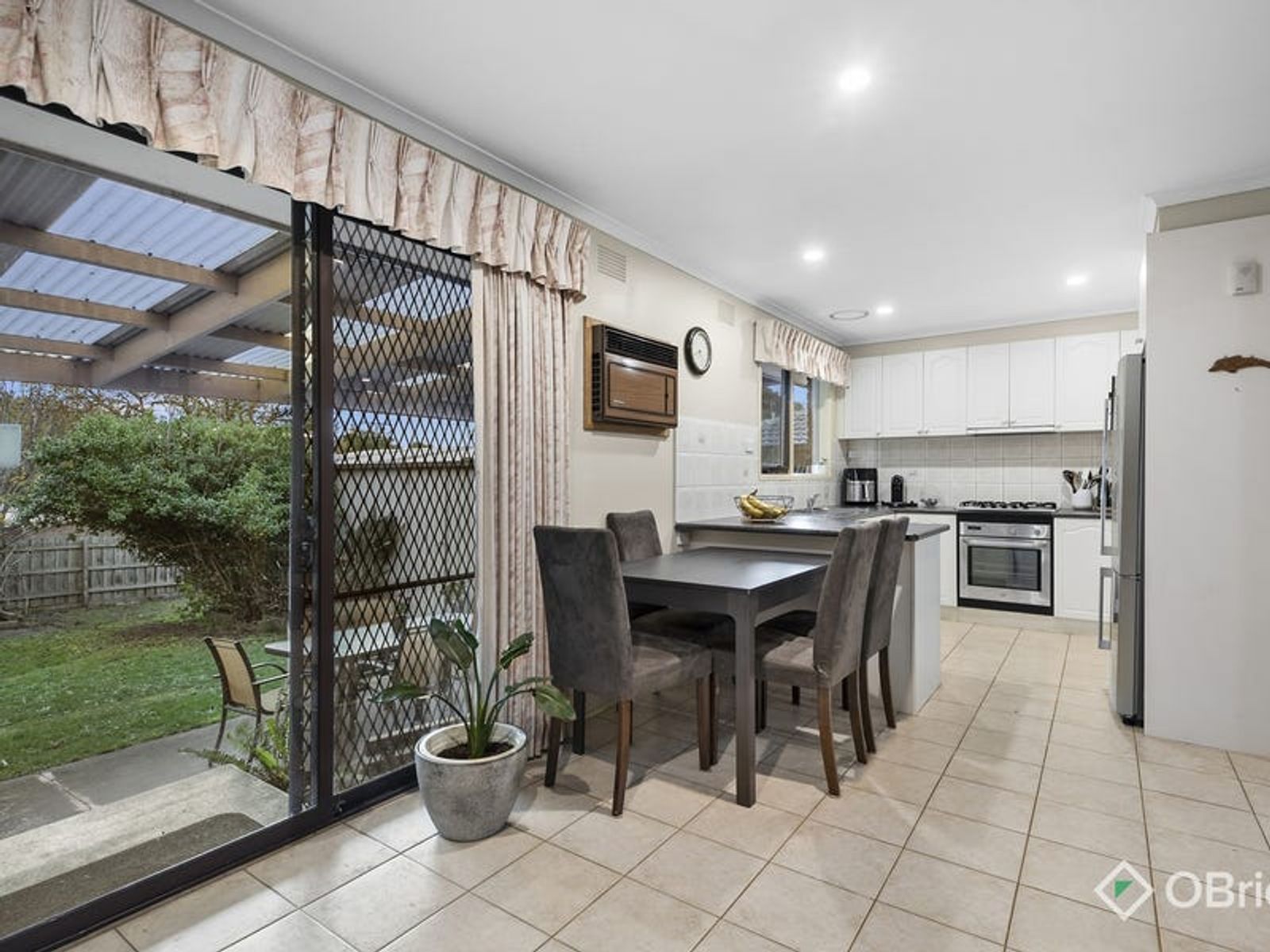 61 Mildura Crescent, Endeavour Hills, VIC 3802, Endeavour Hills - Thumbnail 4