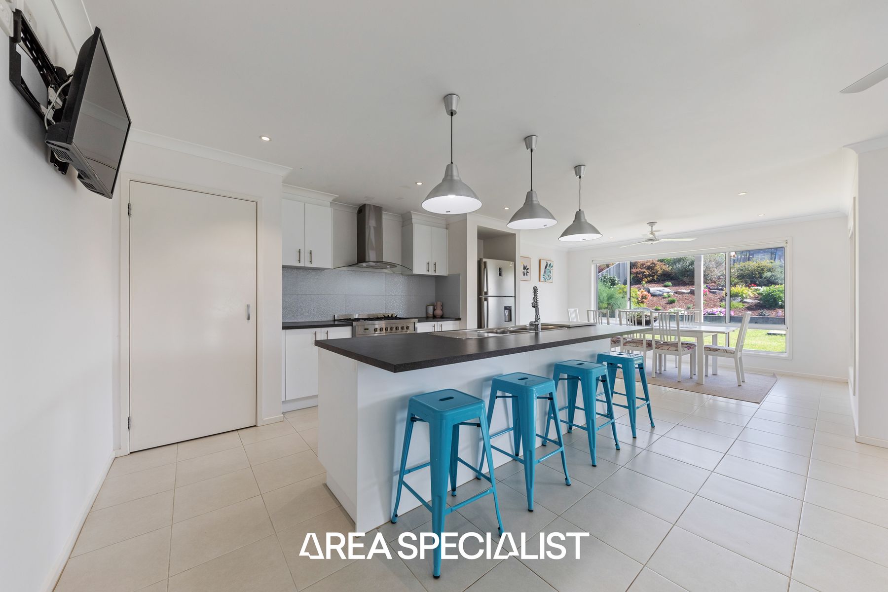 28 Tahoe Circuit, Pakenham, VIC 3810, Pakenham - Thumbnail 4