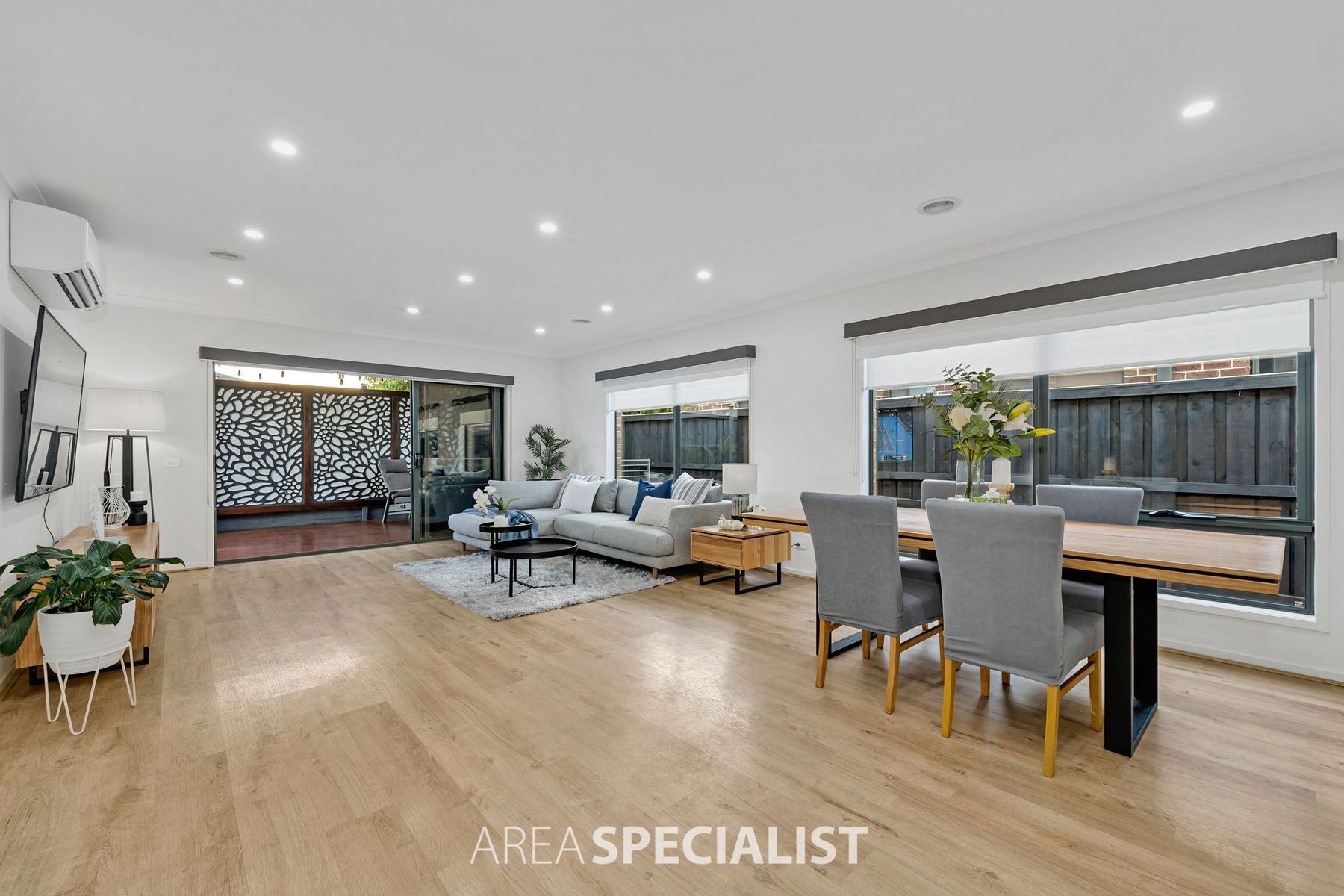 20 Castillo Avenue, Clyde North, VIC 3978, Clyde North - Thumbnail 7