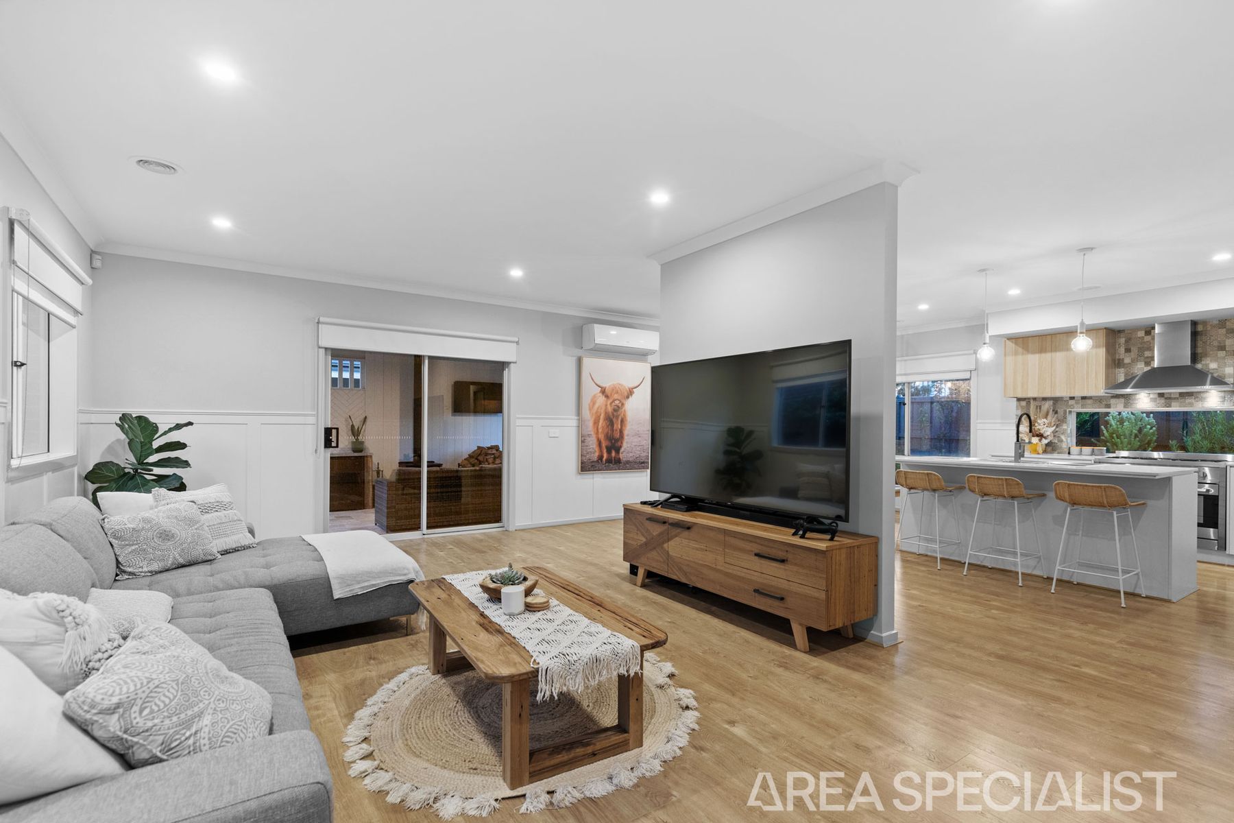 15 Naomi Court, Cranbourne, Cranbourne - Thumbnail 8