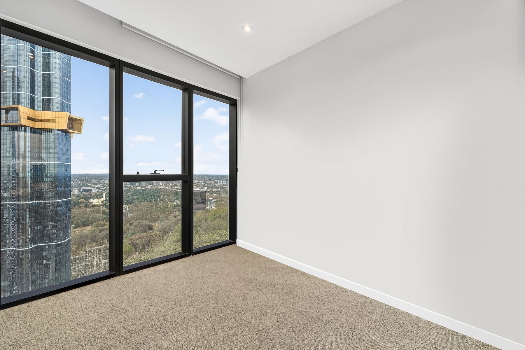 5310/35 Queens Bridge Street, Southbank, Southbank - Thumbnail 2
