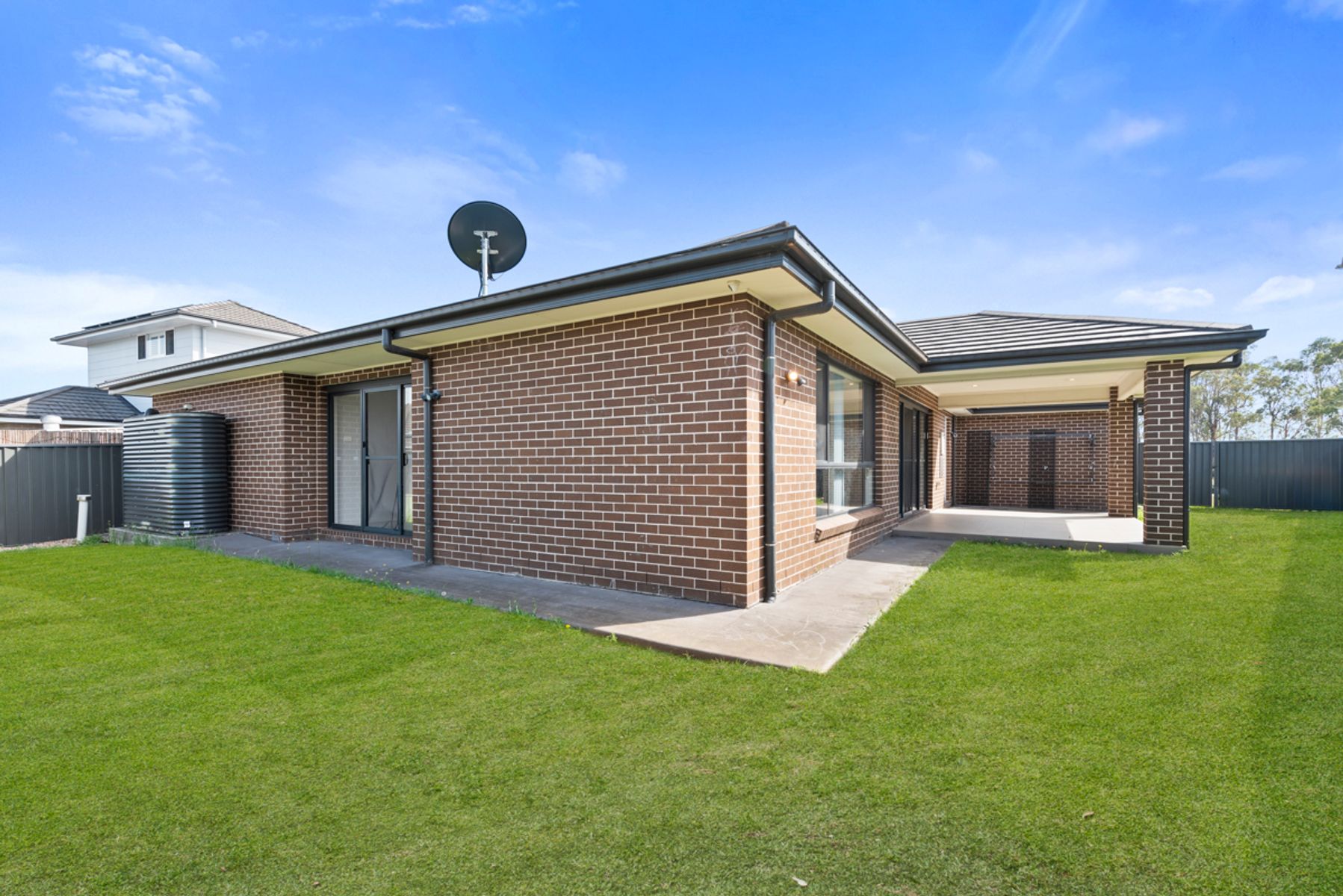 10 Village Circuit, Gregory Hills, NSW 2557, Gregory Hills - Thumbnail 4