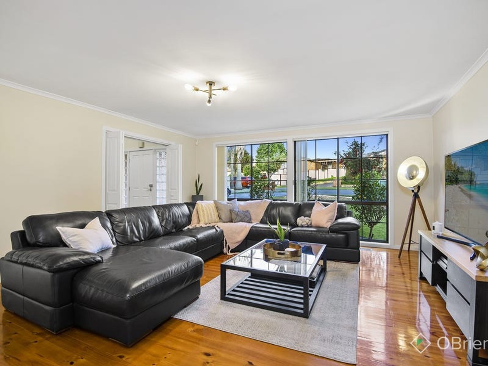 8 Monica Close, Endeavour Hills, VIC 3802, Endeavour Hills - Thumbnail 2