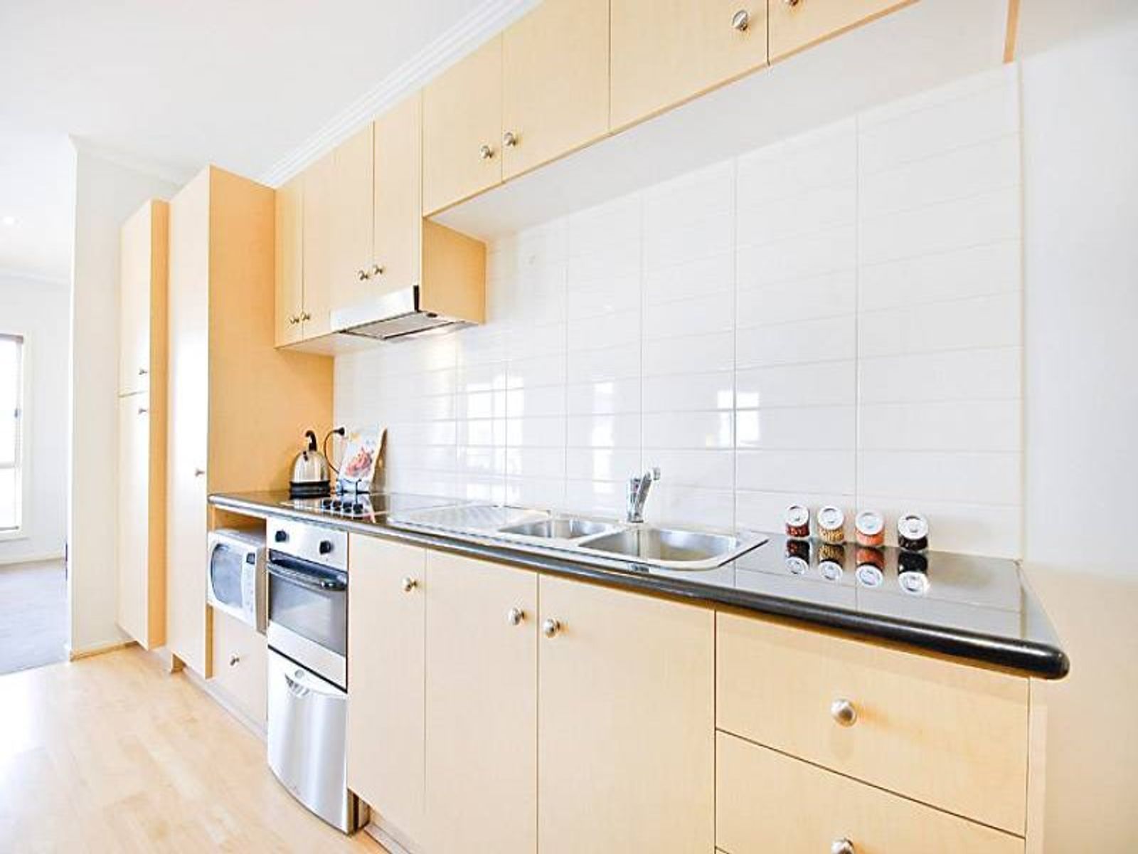 43/2 Newmarket Way, Flemington - Thumbnail 6