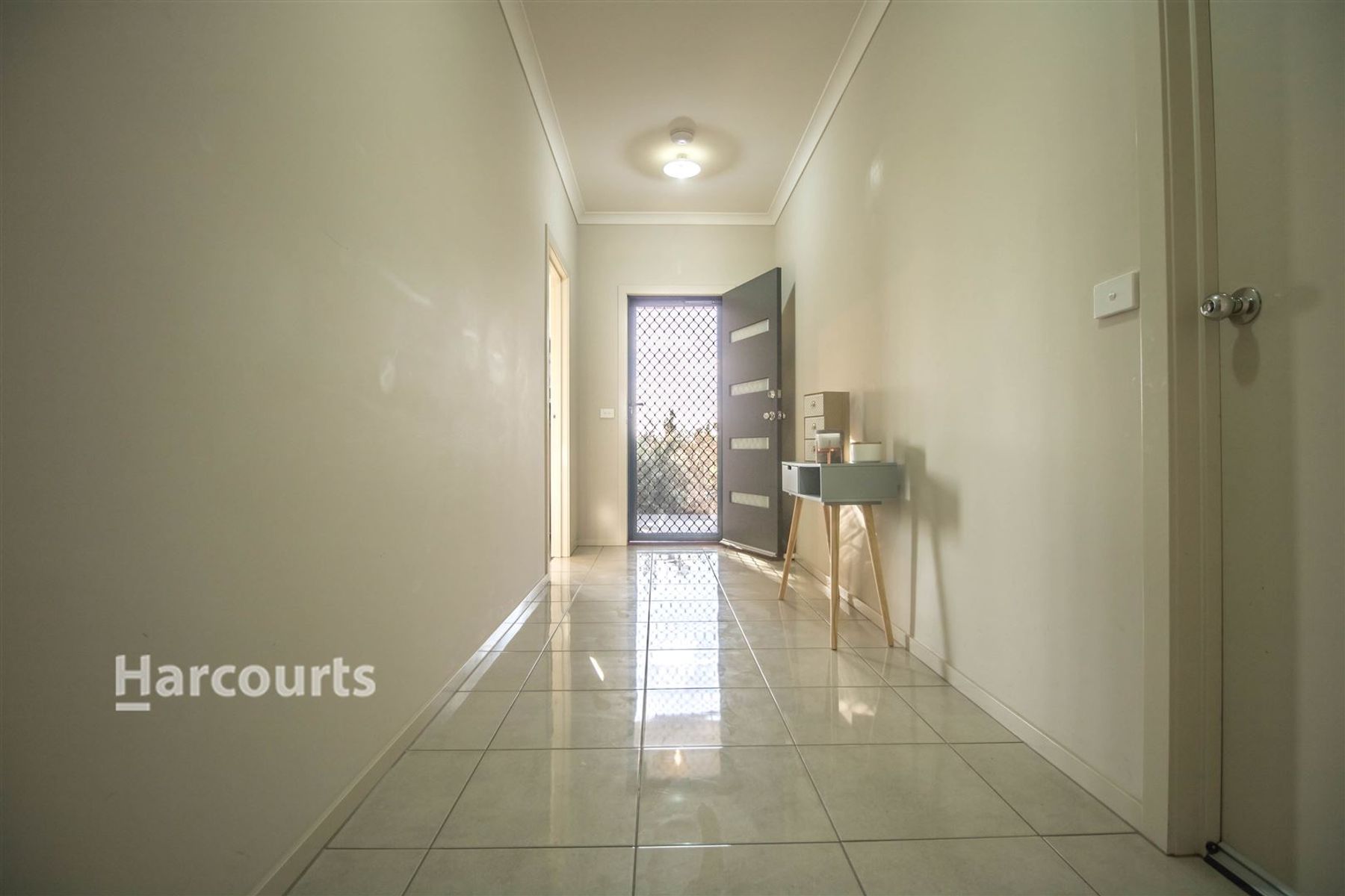 6 Hollybrook St, Melton South, VIC 3338, Melton South - Thumbnail 8
