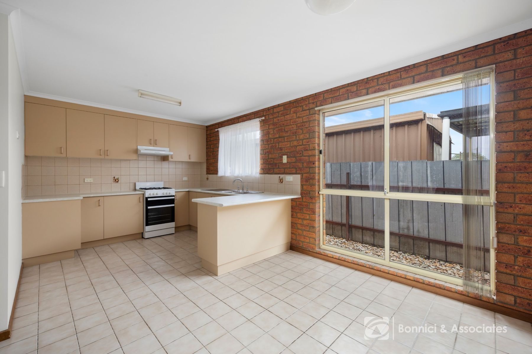 2/74 Wigg Street, Wodonga VIC 3690, Wodonga - Thumbnail 3