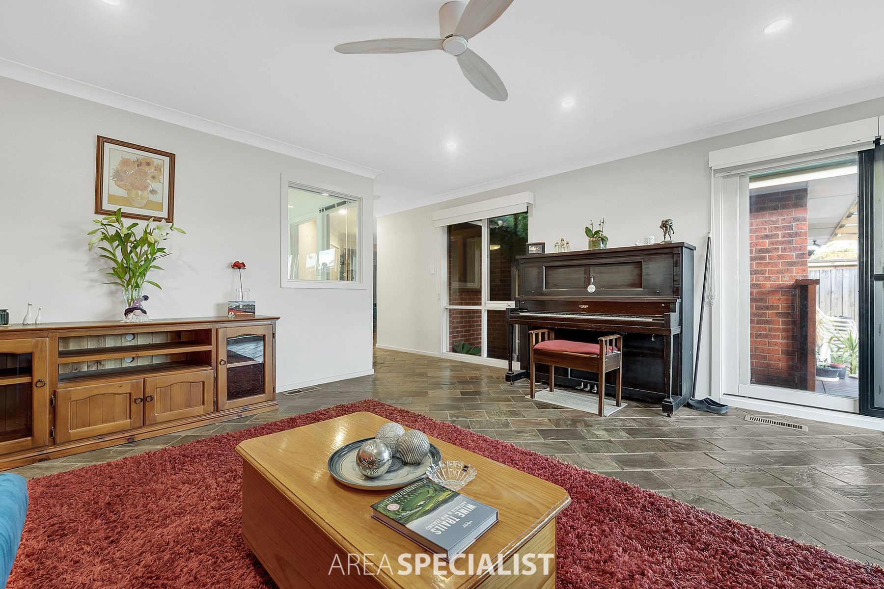 6 Mary Street, Hampton Park, VIC 3976, Hampton Park - Thumbnail 4