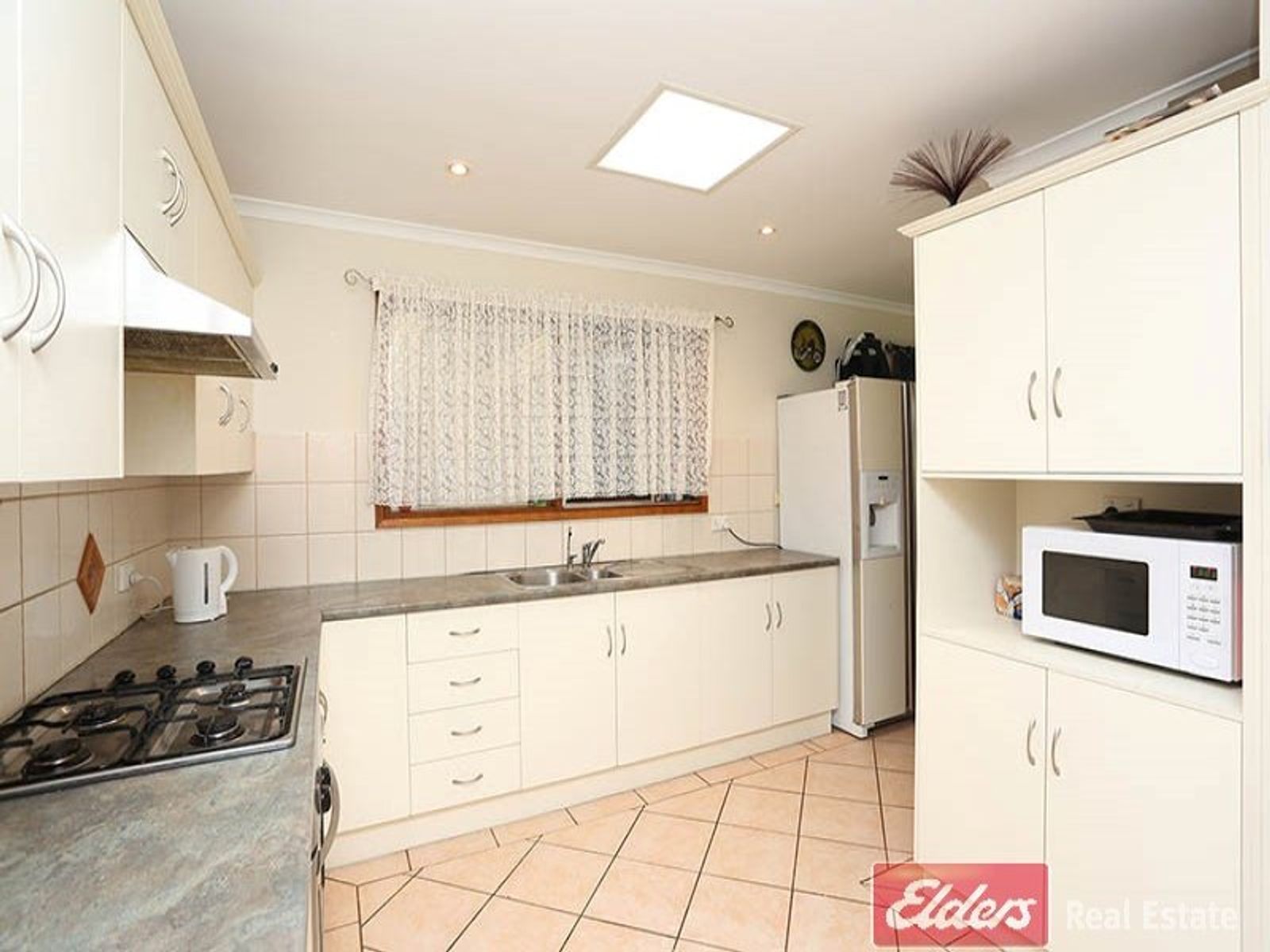 39 Joanne Terrace, Parafield Gardens, SA 5107, Parafield Gardens - Thumbnail 3