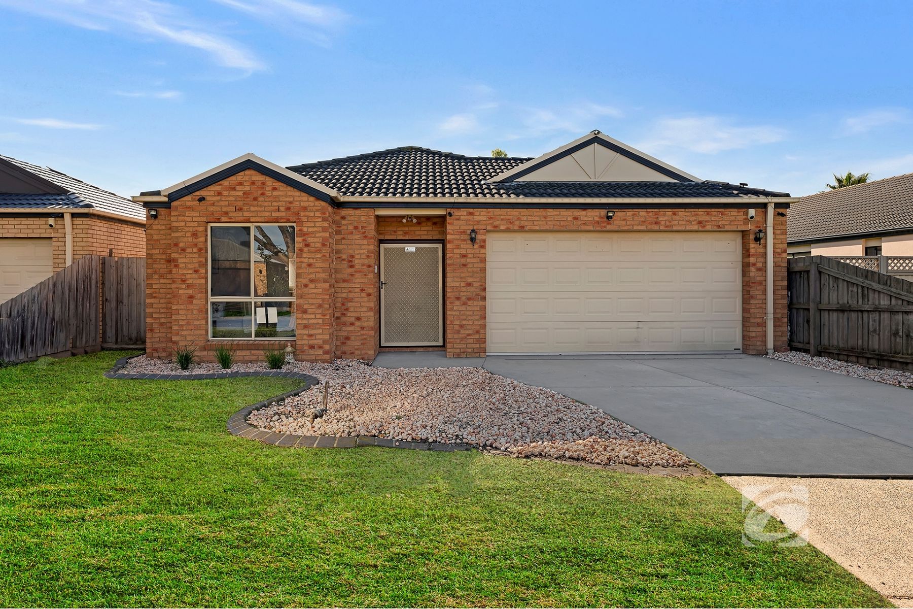 23 Baynton Crescent, Lynbrook - Image 1