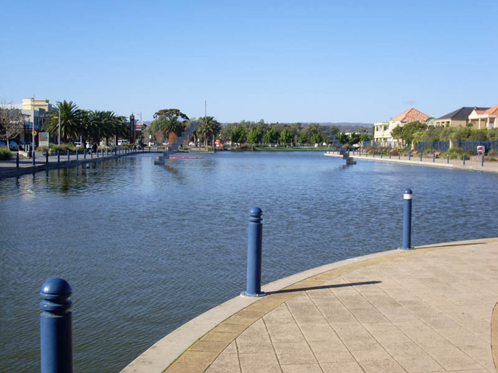 1/1, Mawson Lakes - Thumbnail 3