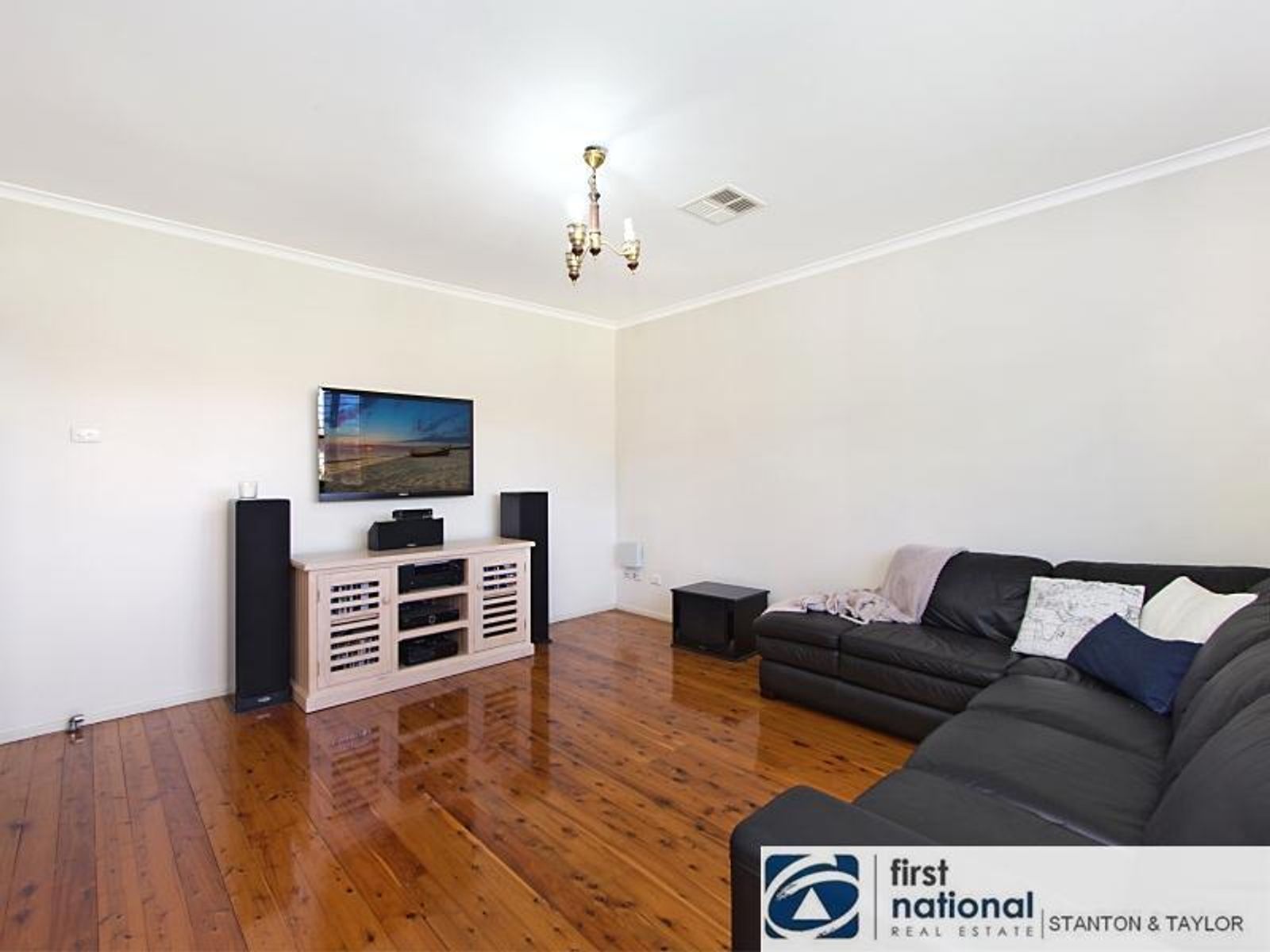 15 Briery Place, Cranebrook - Thumbnail 4