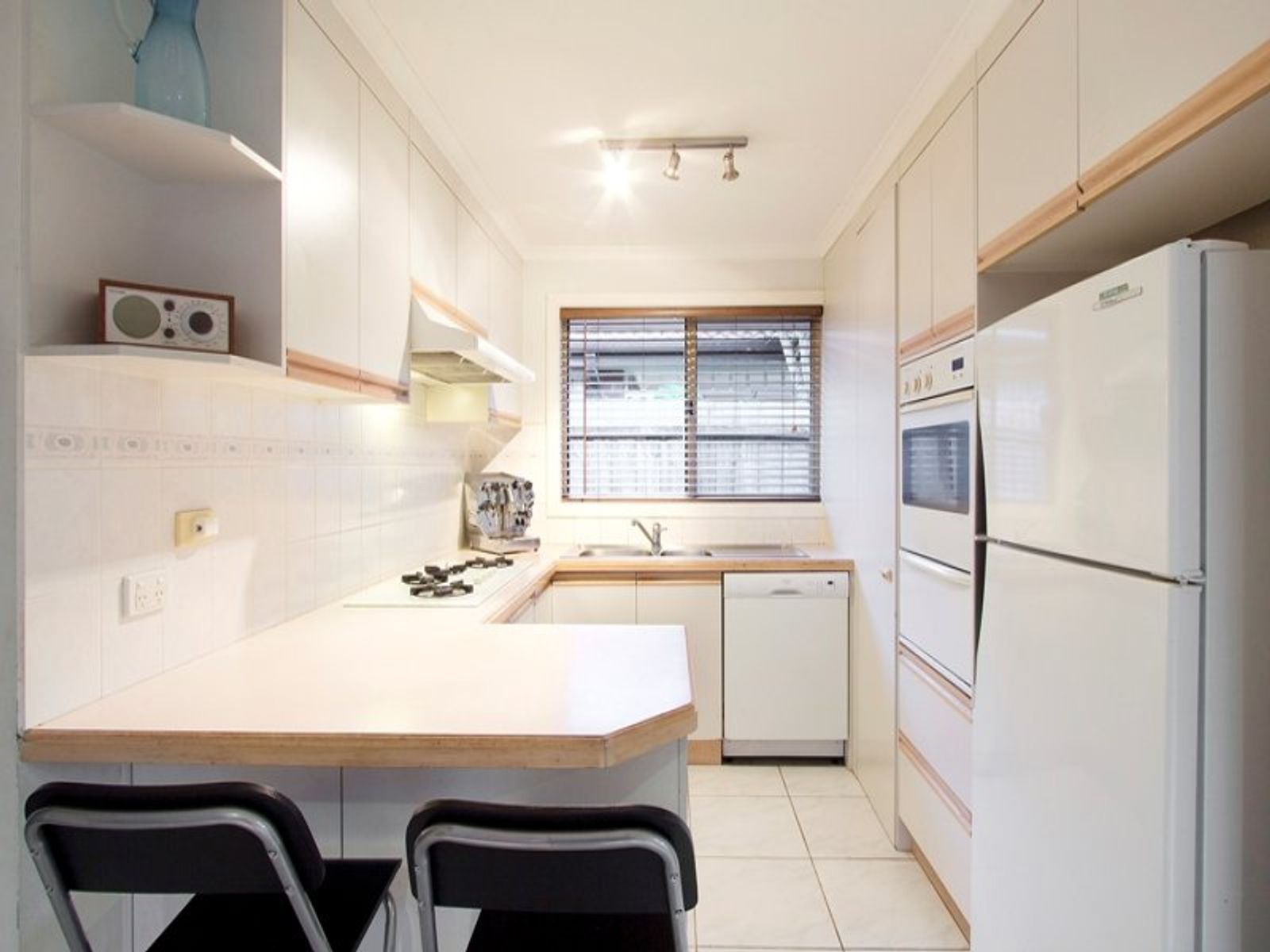 22 Waterdale Place, Aspendale Gardens, VIC 3195, Aspendale Gardens - Thumbnail 4