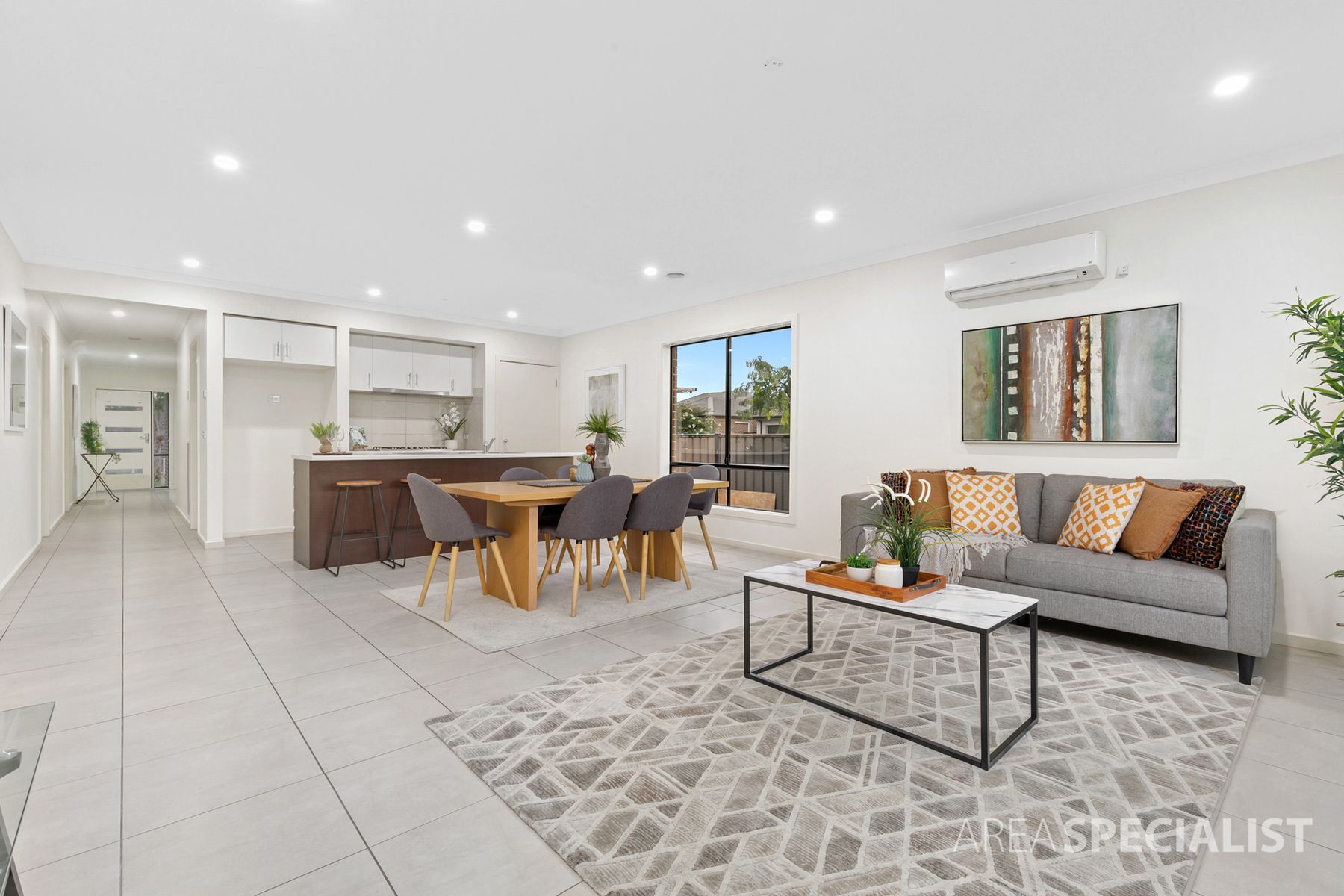 26 Lusitano Way, Clyde North, VIC 3978, Clyde North - Thumbnail 3