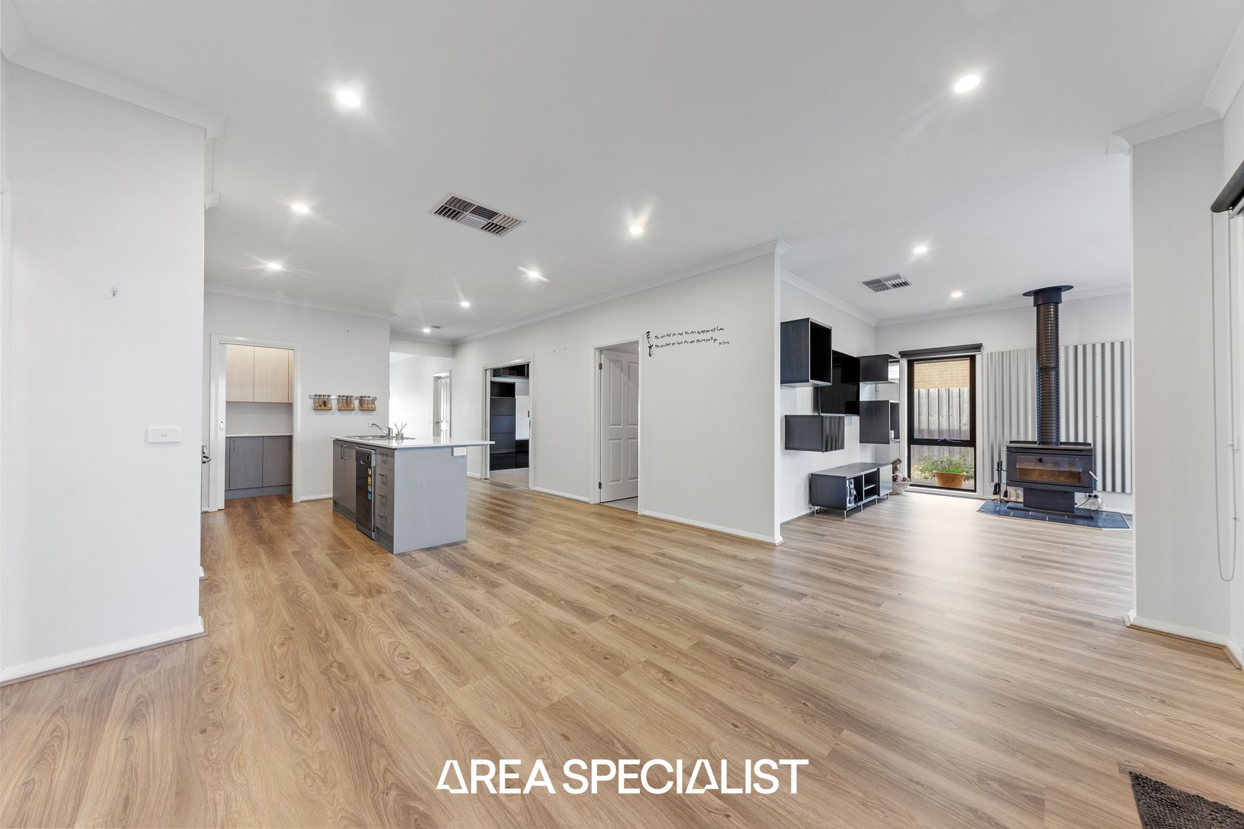 65 Diamond Drive, Koo Wee Rup, VIC 3981, Koo Wee Rup - Thumbnail 6