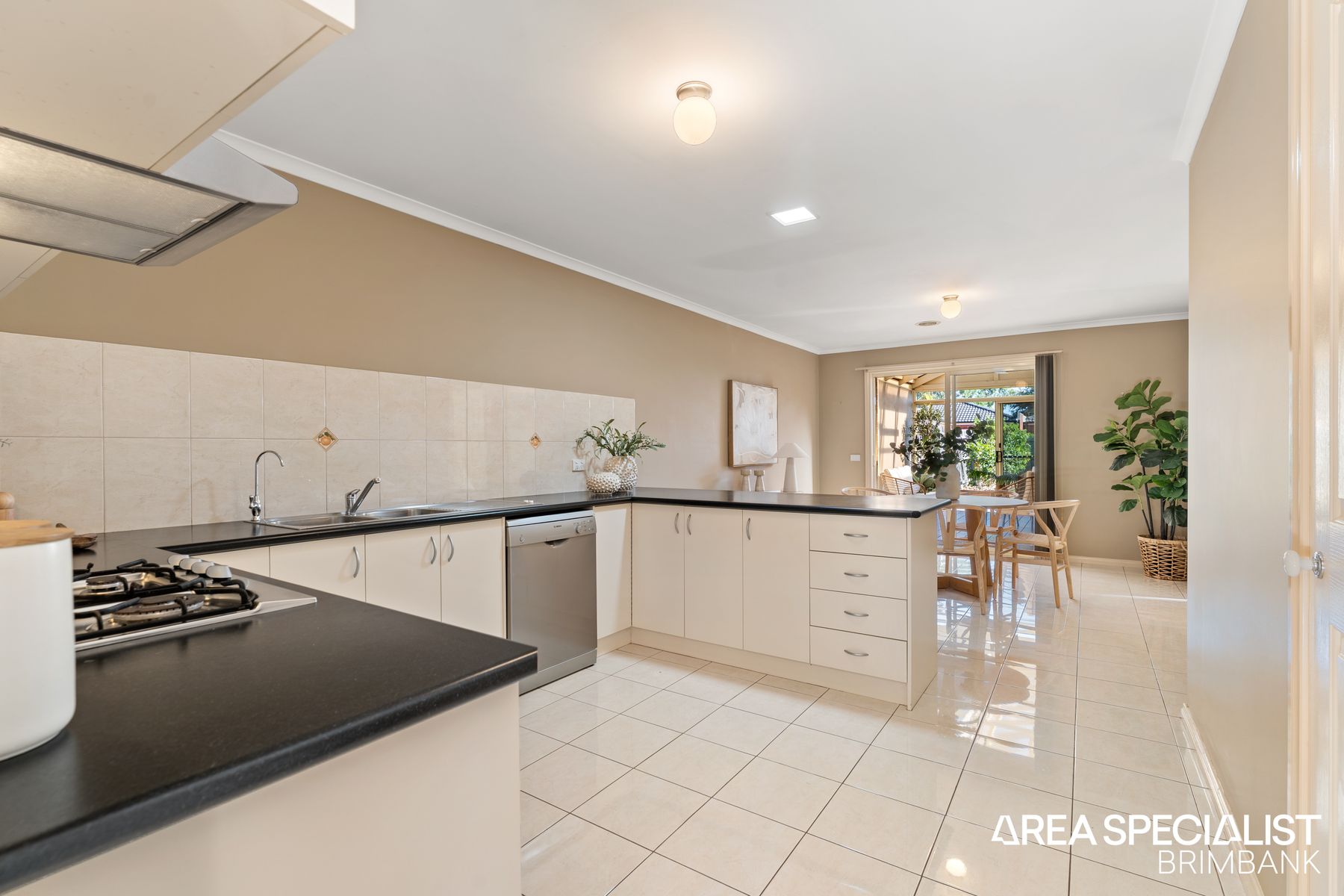 2/20 Jade Way, Hillside, VIC 3037, Hillside - Thumbnail 3