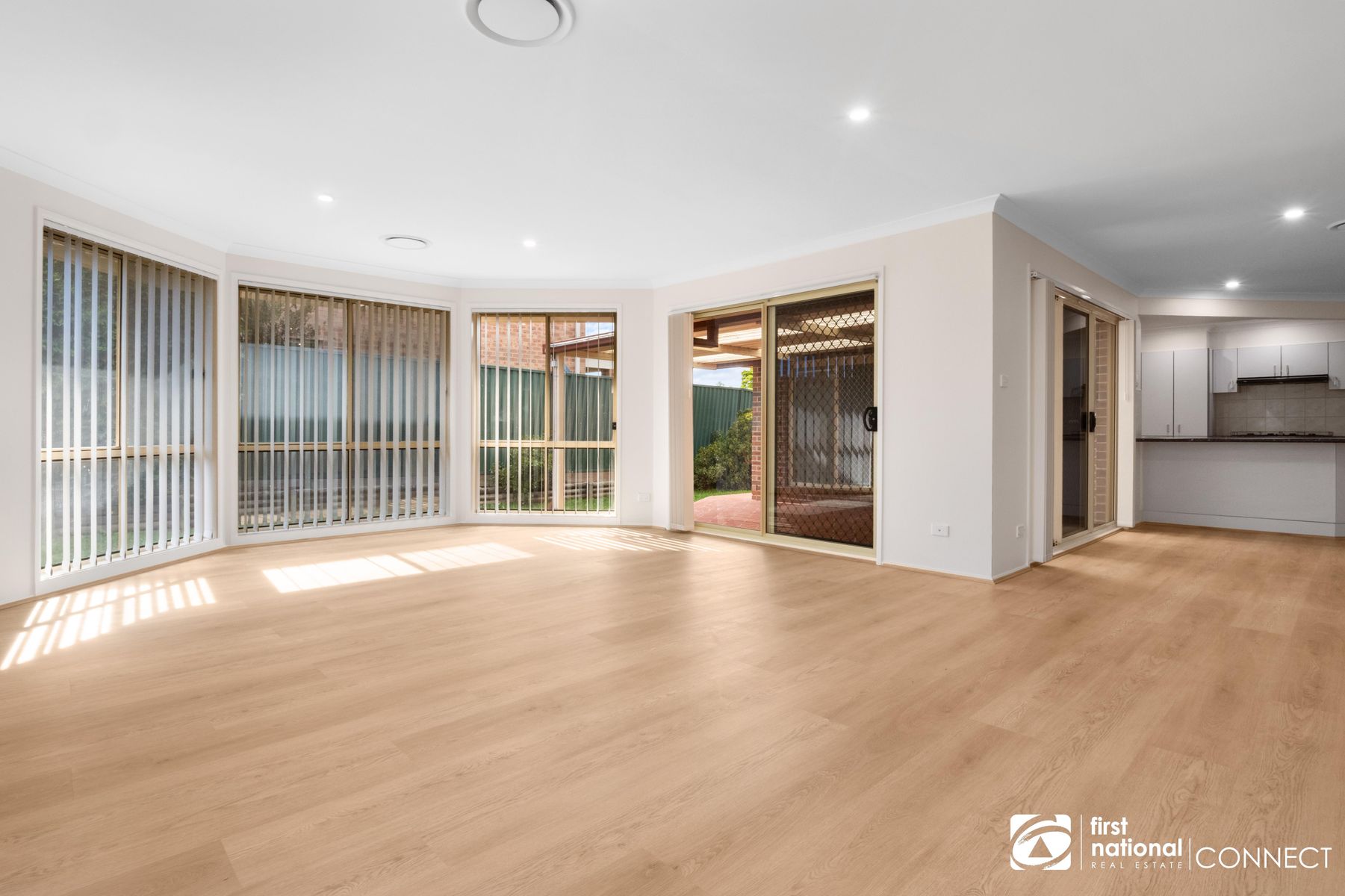 8 Rooke Ct, Kellyville NSW 2155, Kellyville - Thumbnail 3