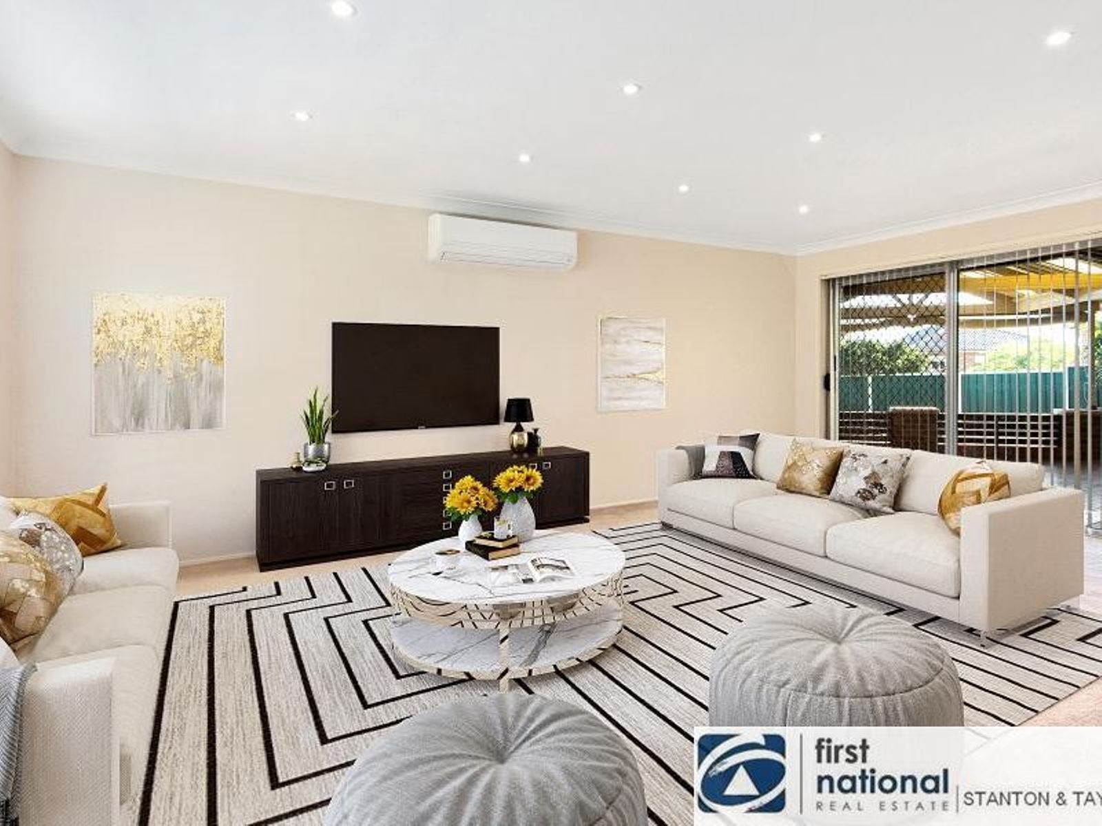 6 Bronsgrove Close, South Penrith - Thumbnail 2