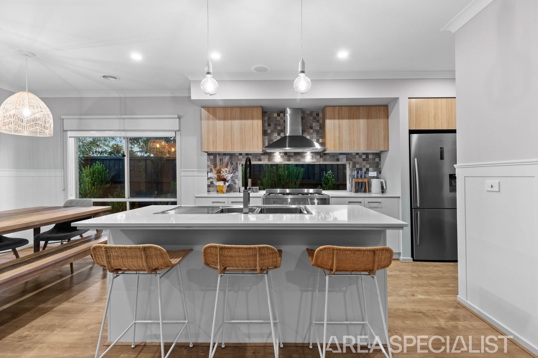 15 Naomi Court, Cranbourne, Cranbourne - Thumbnail 6