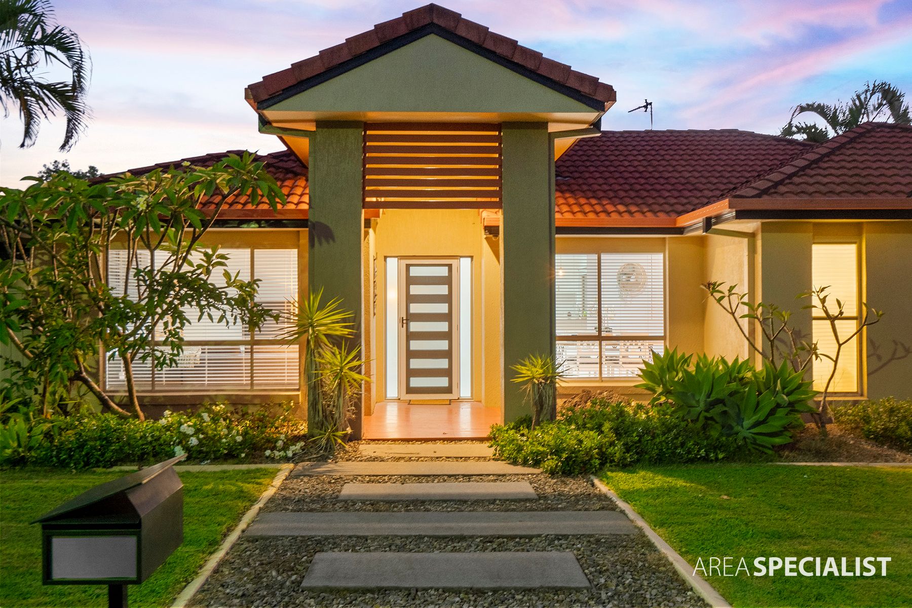 12 Dalley Park Drive, Helensvale, QLD 4212, Helensvale - Thumbnail 3