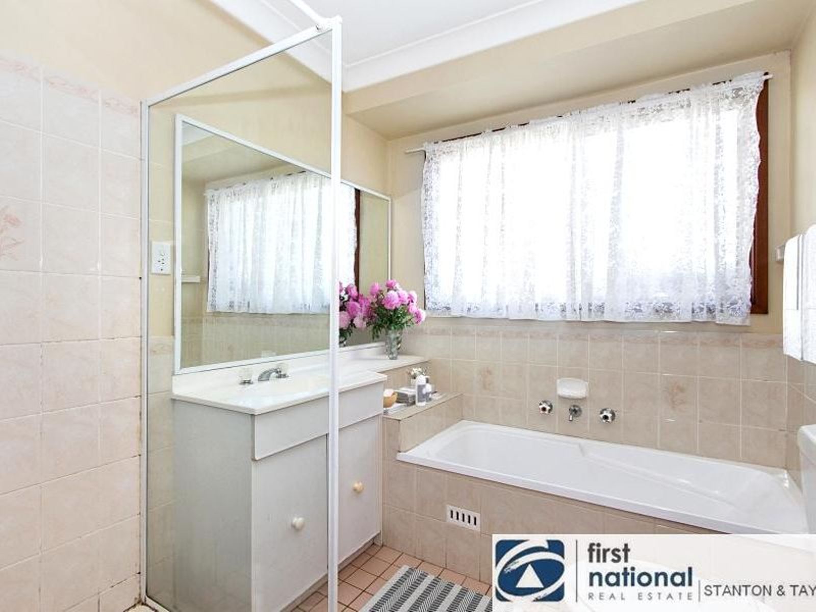 2/12 Chausson Place, Cranebrook - Thumbnail 2