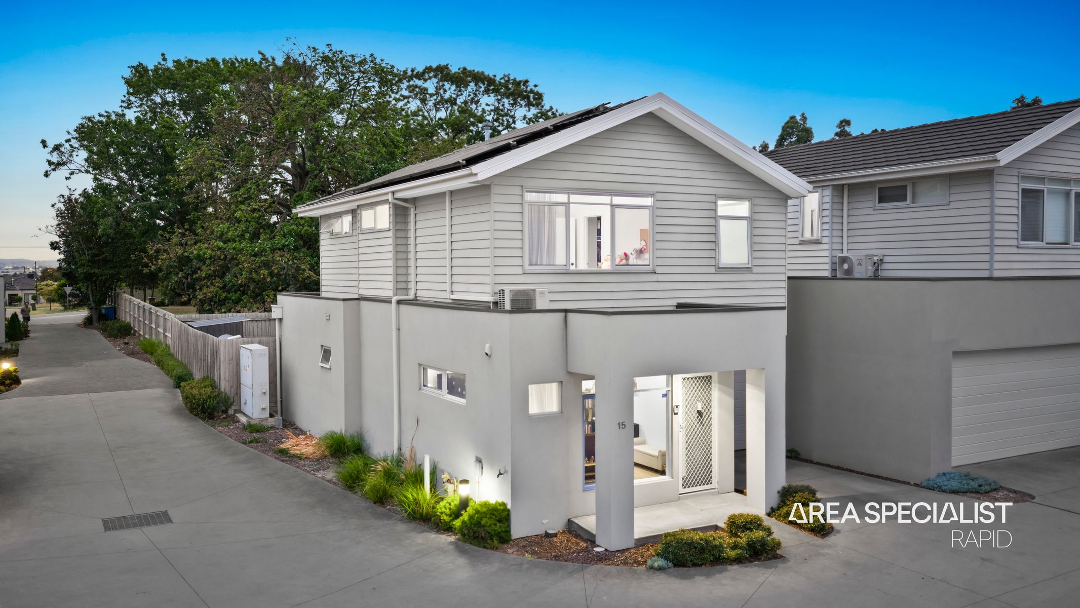 15 Sunnyoaks Lane, Hampton Park, VIC 3976, Hampton Park - Thumbnail 2