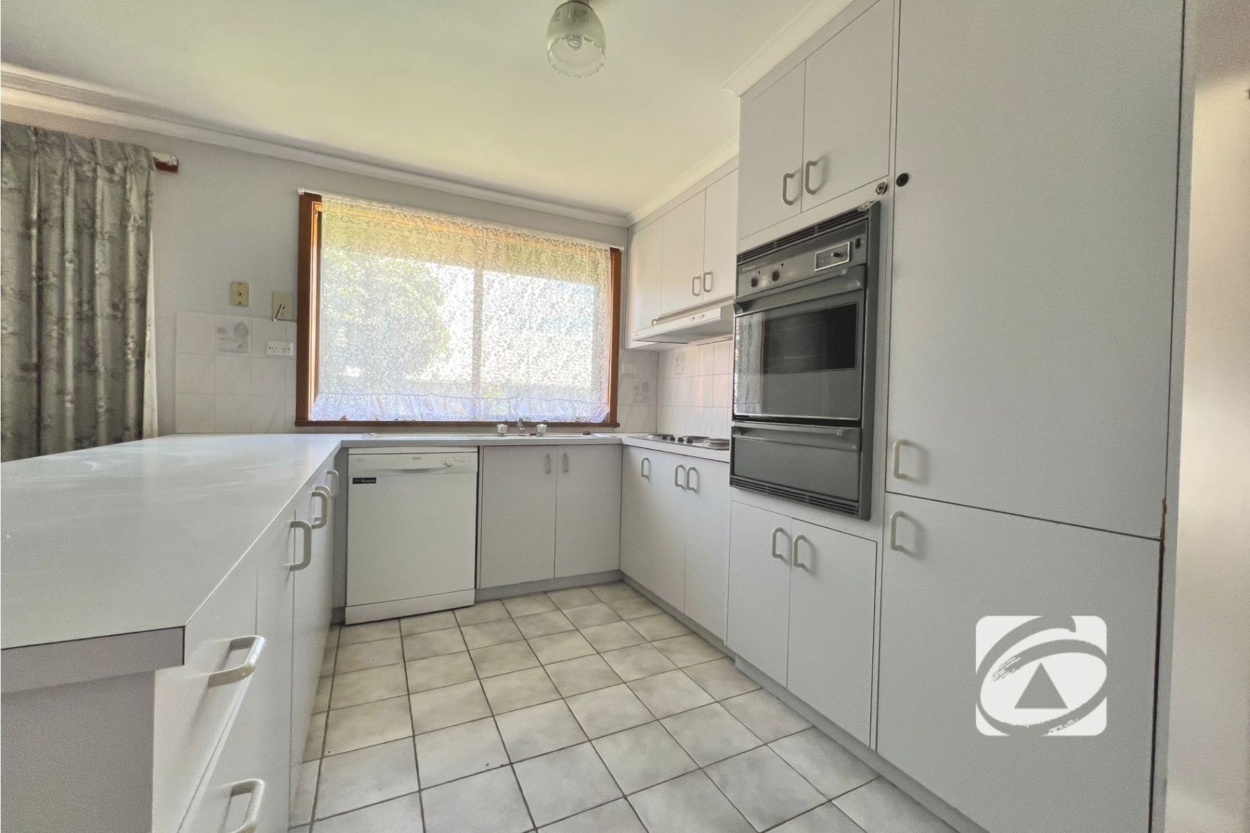 20 Heyington Circle, Narre Warren VIC 3805, Narre Warren - Thumbnail 3