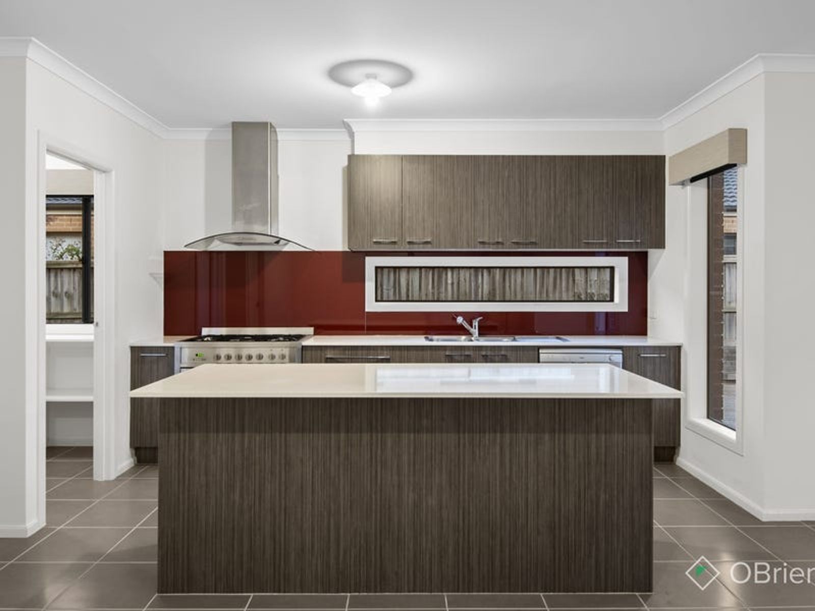 8 Hill Farm Drive, Clyde, VIC 3978, Clyde - Thumbnail 2