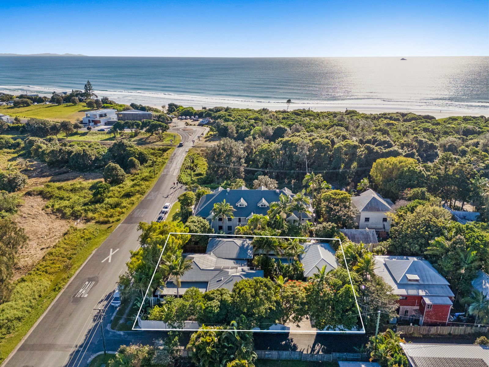 10 Kendall Street, Byron Bay NSW 2481, Byron Bay - Image 1