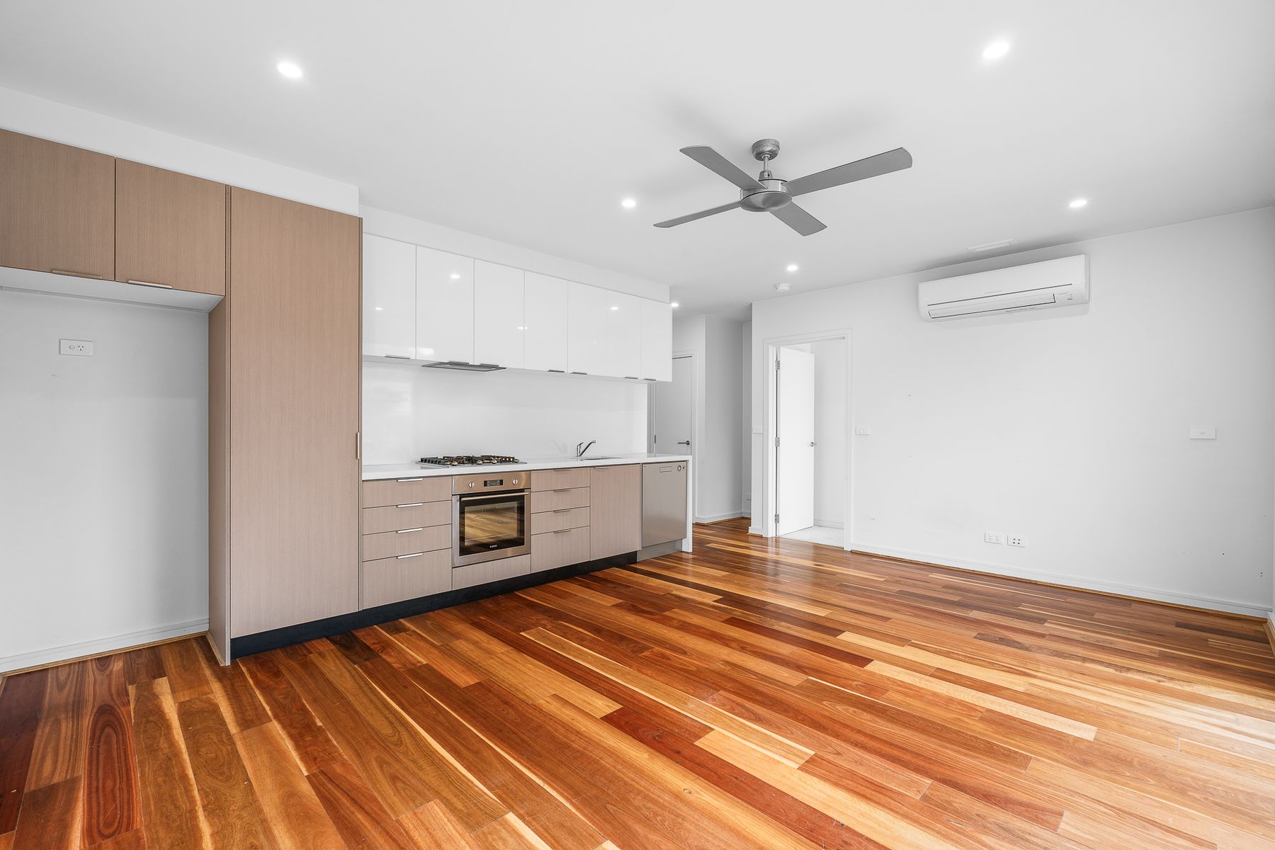 109/326, Burwood - Thumbnail 5