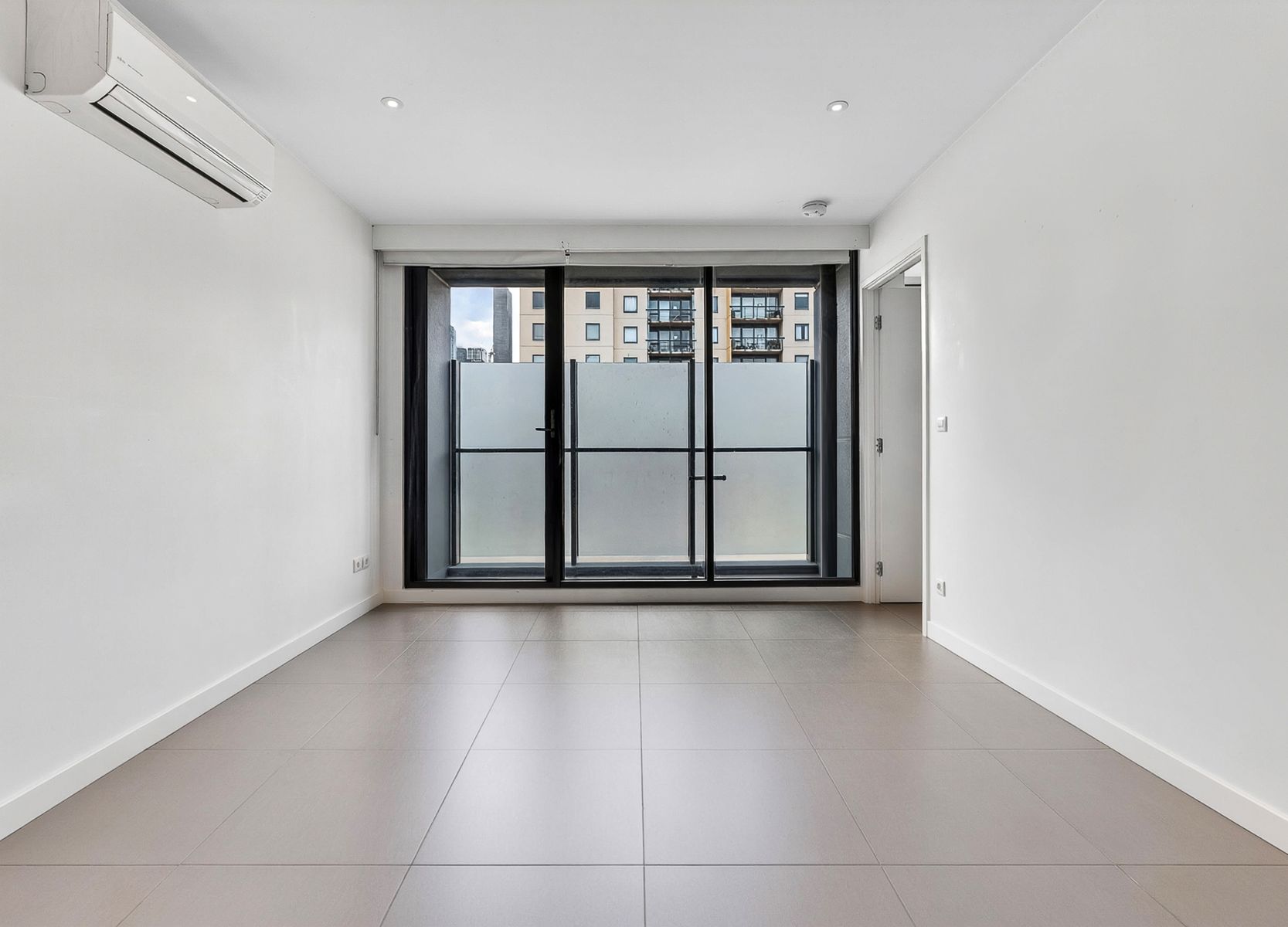 301/55 Jeffcott Street, West Melbourne, West Melbourne - Thumbnail 8