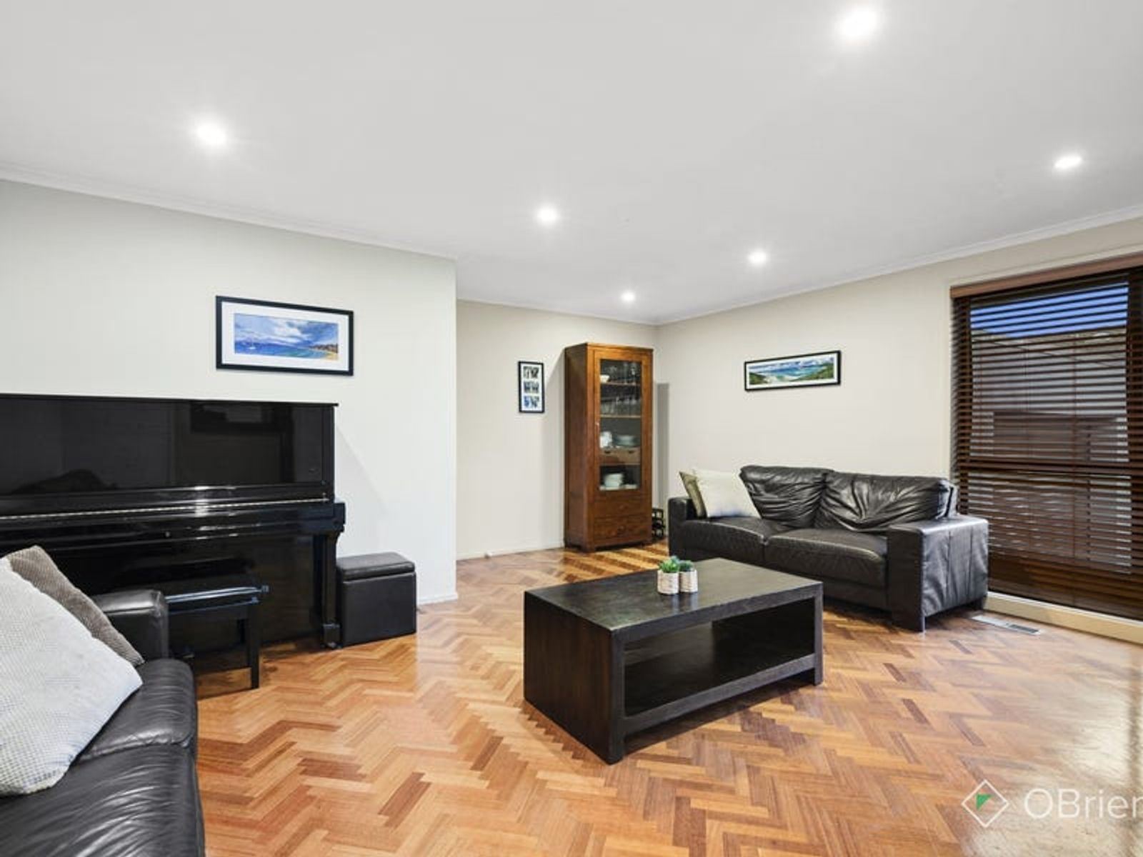 35 Skye Crescent, Endeavour Hills, VIC 3802, Endeavour Hills - Thumbnail 5
