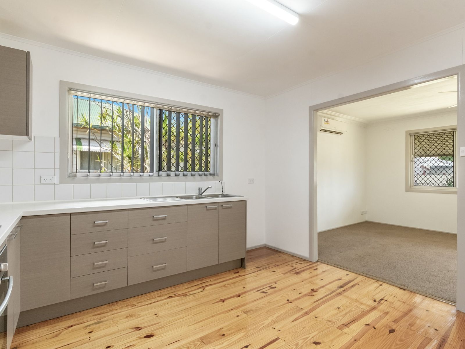 90 Dean Street, Casino - Thumbnail 5