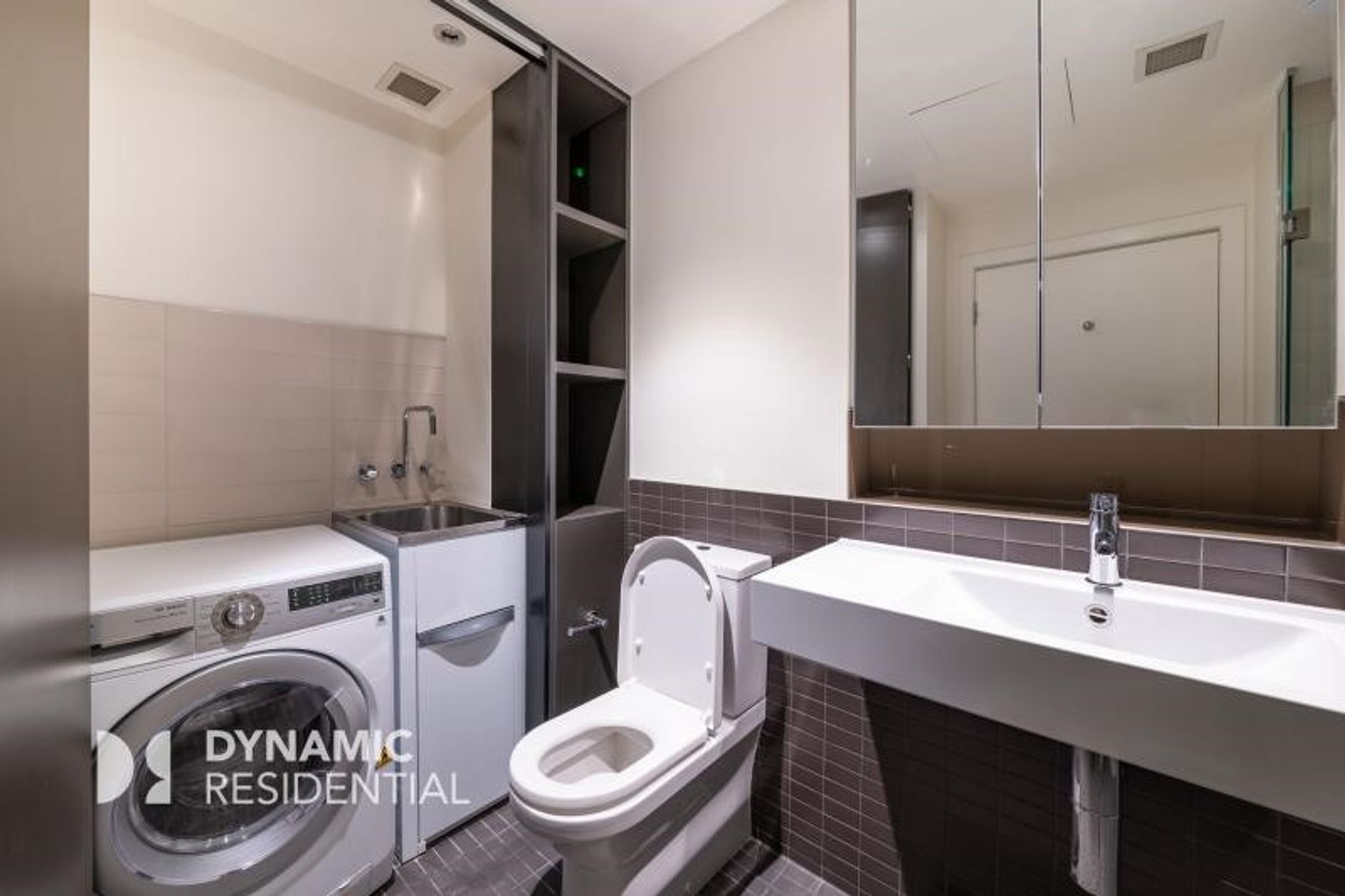 2E/9 Waterside Place, Docklands, Docklands - Thumbnail 7