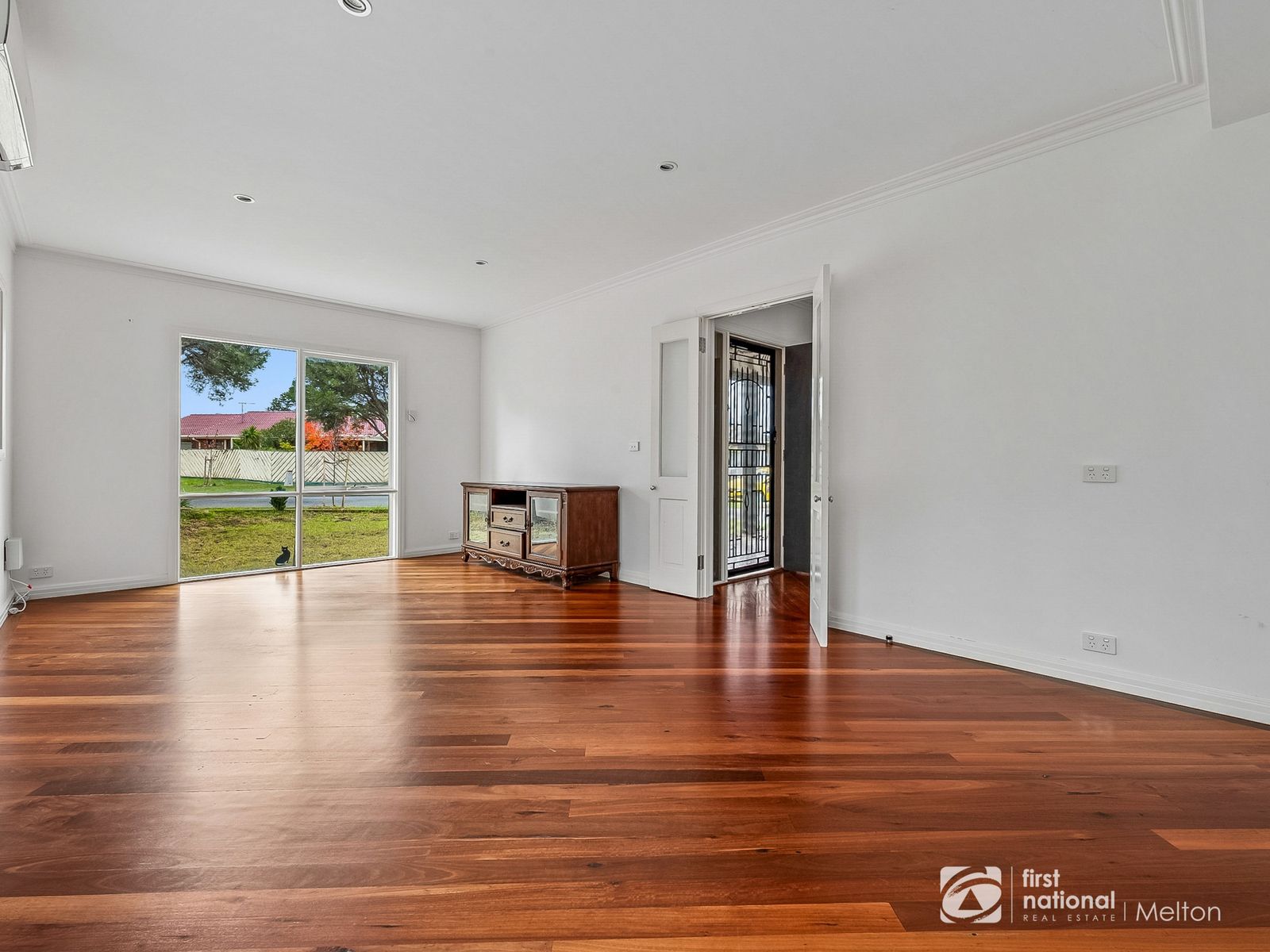 3 Dorset Place, Melton West VIC 3337, Melton West - Thumbnail 4