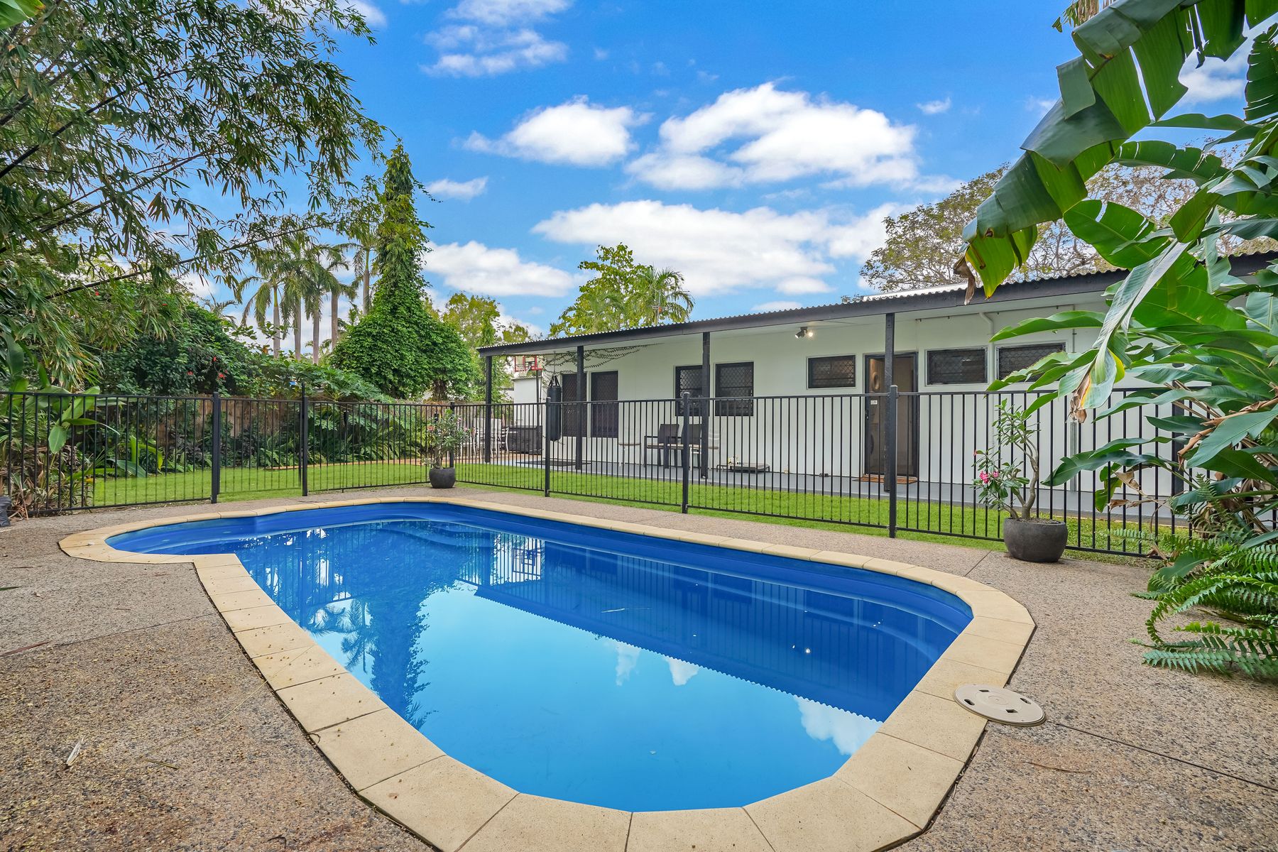 17 Snadden Street, Anula NT 0812, Anula - Thumbnail 2