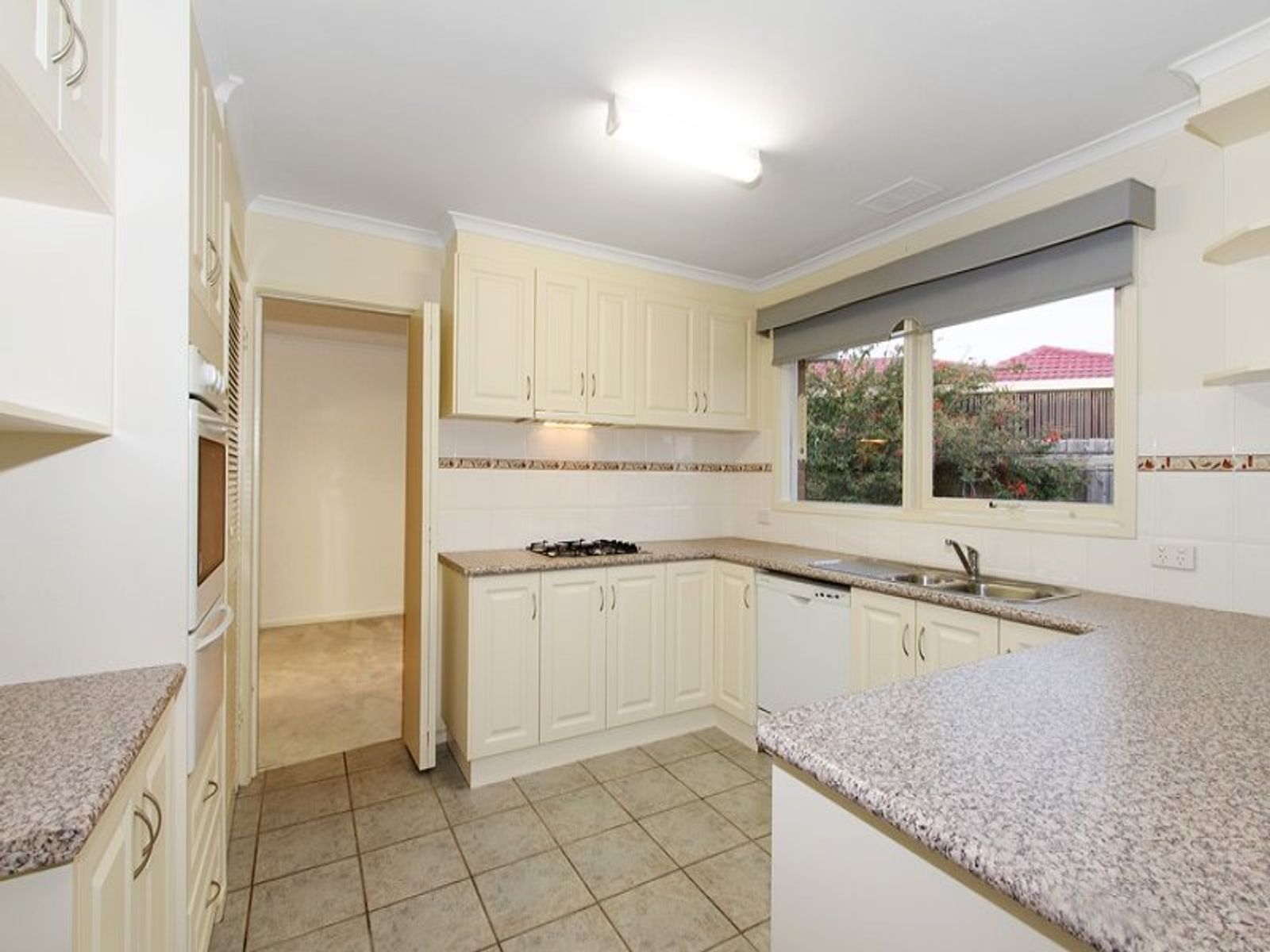 10 Cheviot Road, Keysborough, VIC 3173, Keysborough - Thumbnail 4