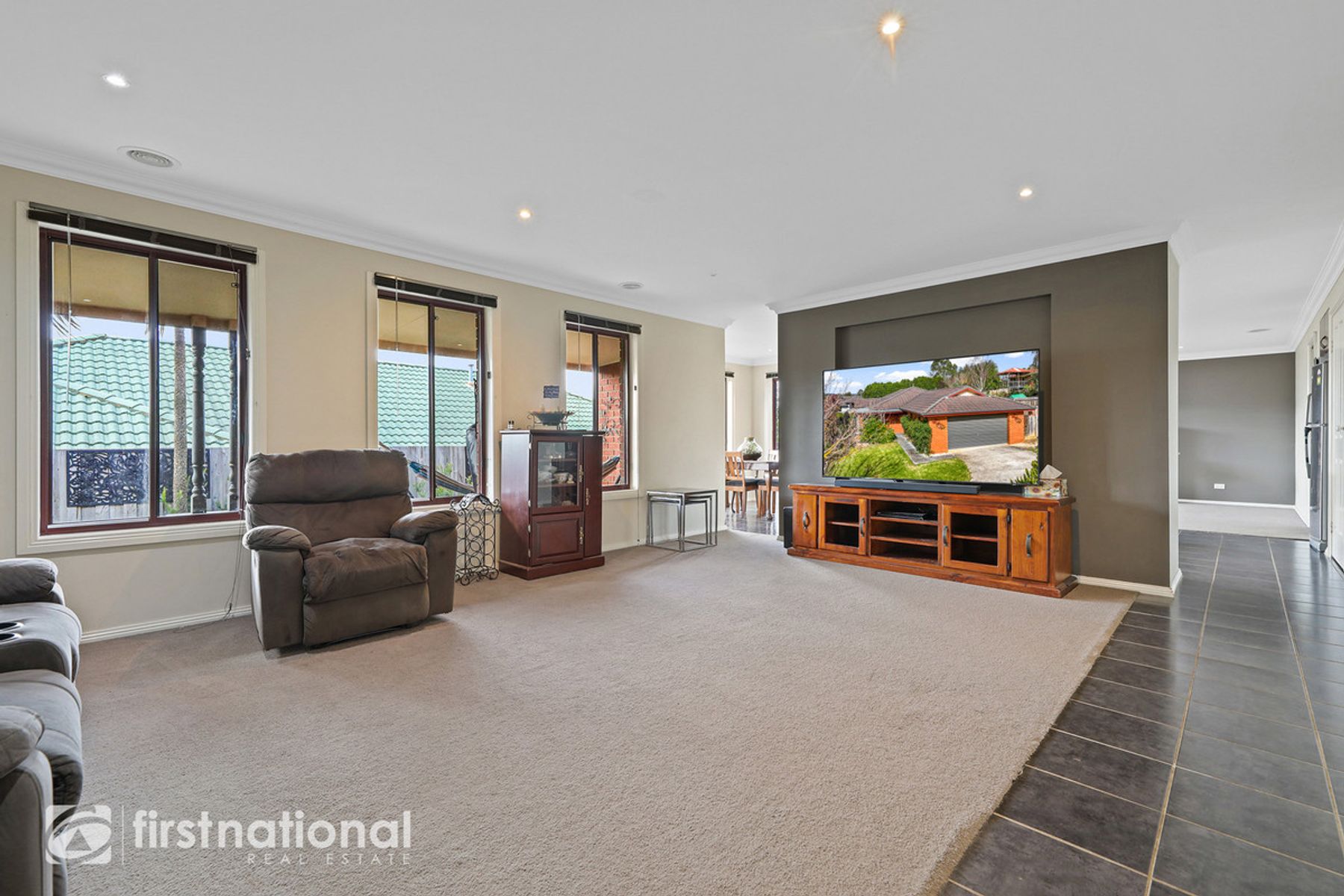 4 Oxley Place, Warragul, VIC 3820, Warragul - Thumbnail 2