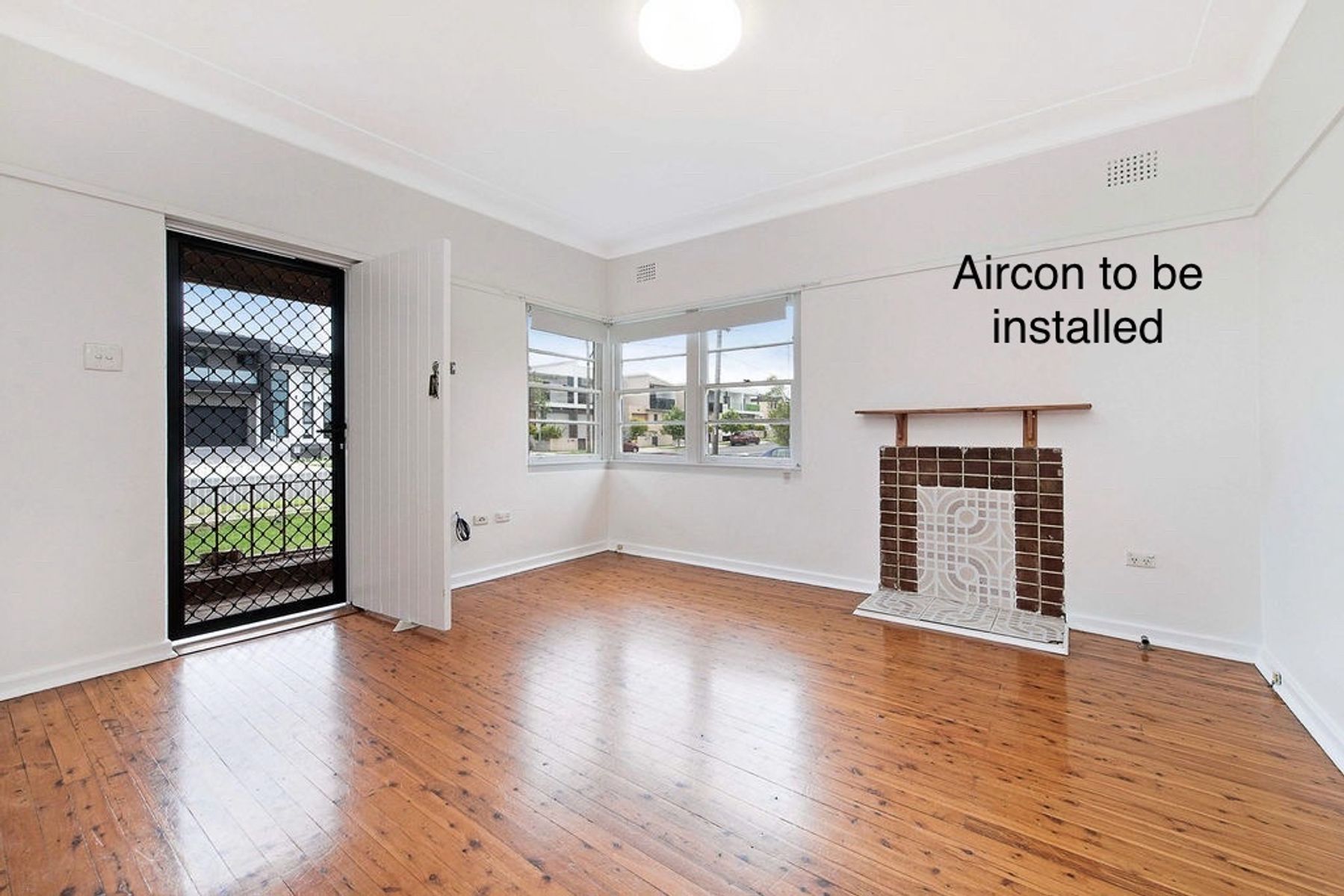 4 Tower Street, Revesby NSW 2212, Revesby - Thumbnail 2