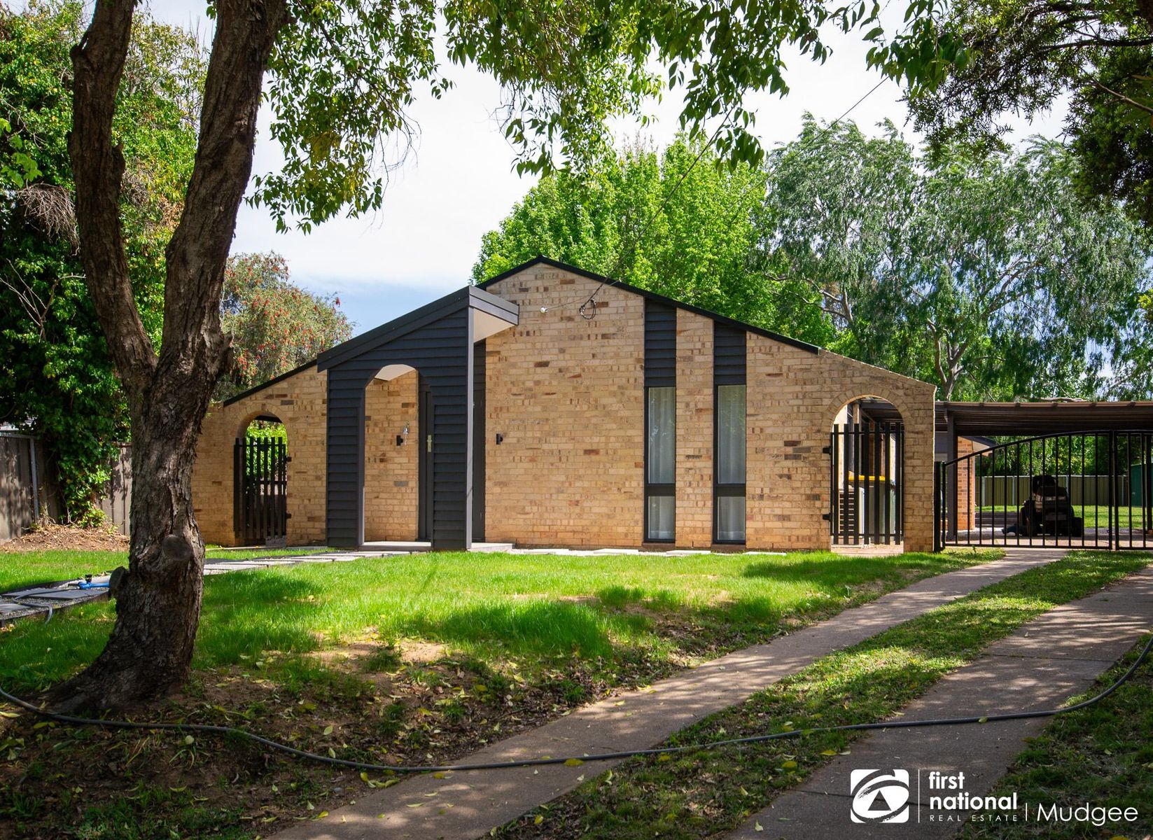 1 Clarendon Place, Mudgee NSW 2850, Mudgee - Thumbnail 2