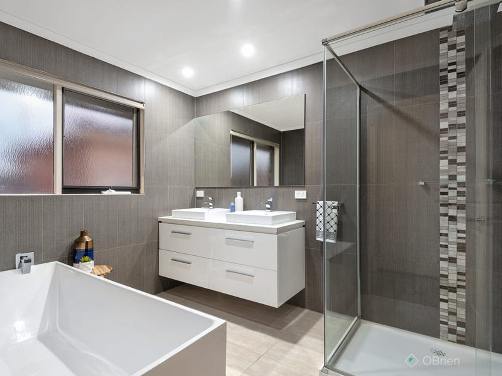 32 Huxley Crescent, Endeavour Hills, VIC 3802, Endeavour Hills - Thumbnail 8