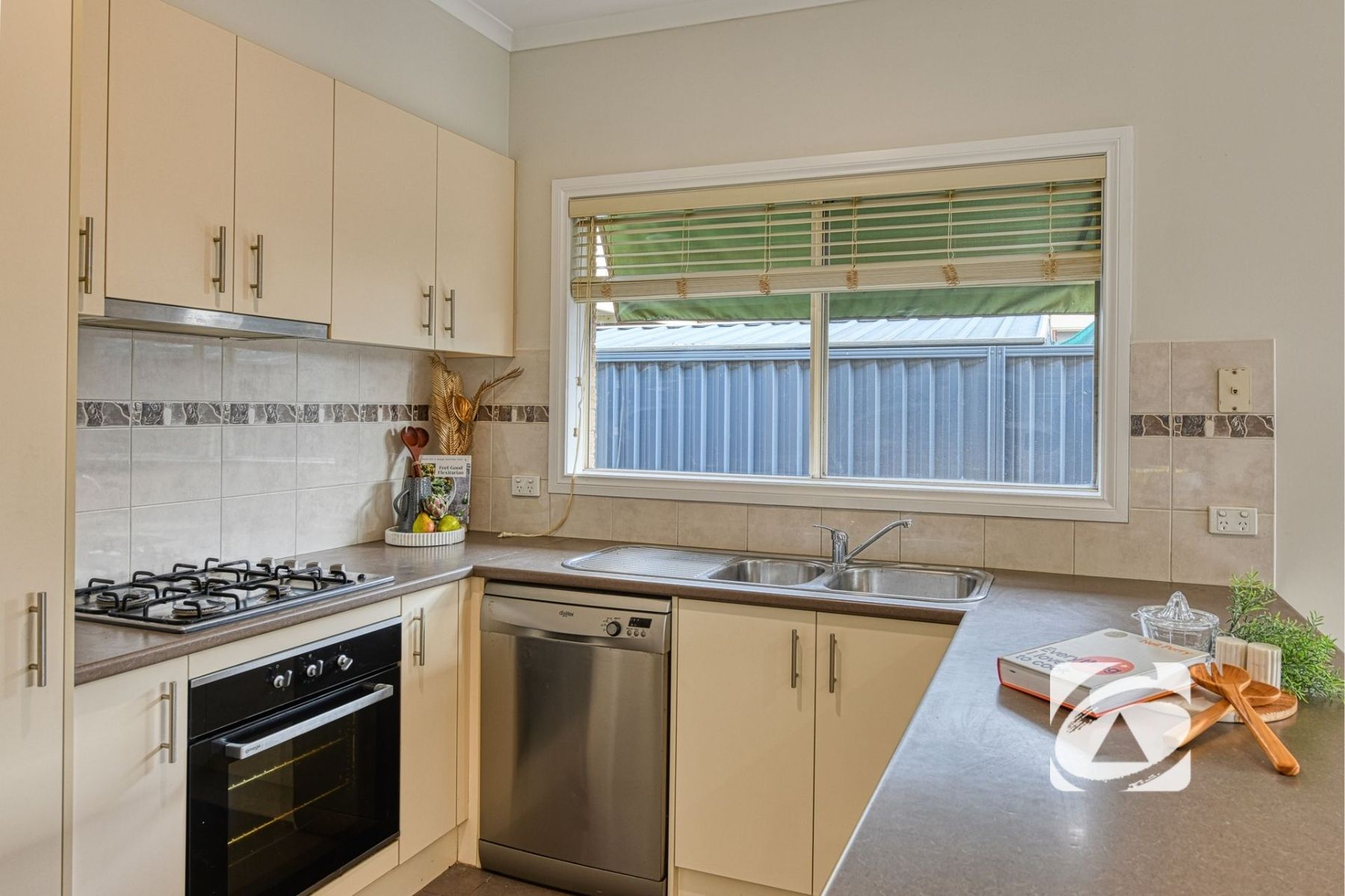 20 Laurina Link, Pakenham VIC 3810, Pakenham - Thumbnail 3