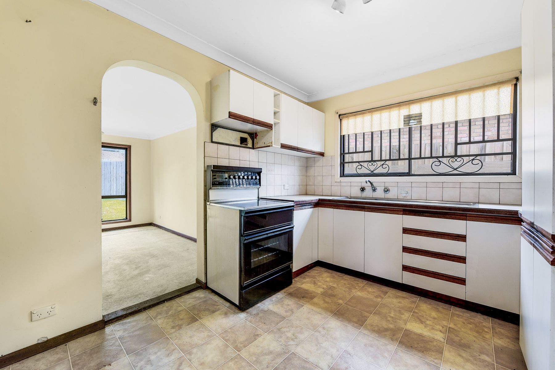 21 Leman Crescent, Noble Park, VIC 3174, Noble Park - Thumbnail 4